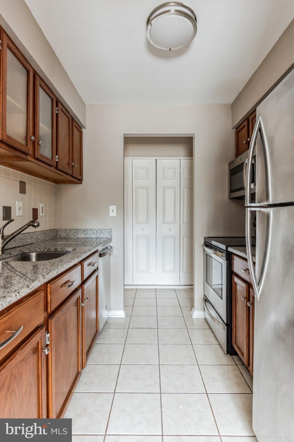 3024 VALLEY DRIVE 3024