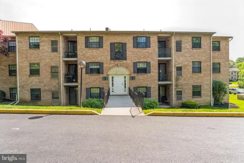 3024 Valley Drive Unit 3024, West Chester, PA 19382 - MLS#: PACT2133876