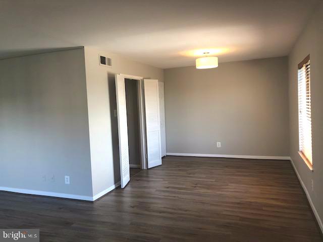 WOODLAKE TOWERS - Residential