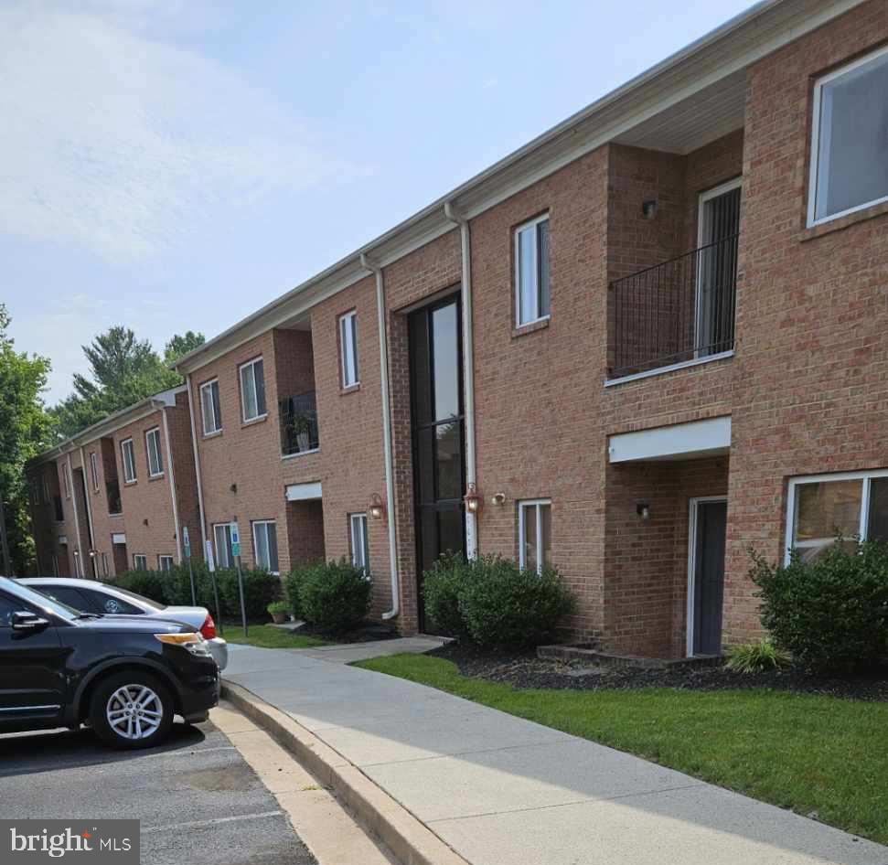 10600-10608 PROVINCIAL DRIVE 11 UNITS