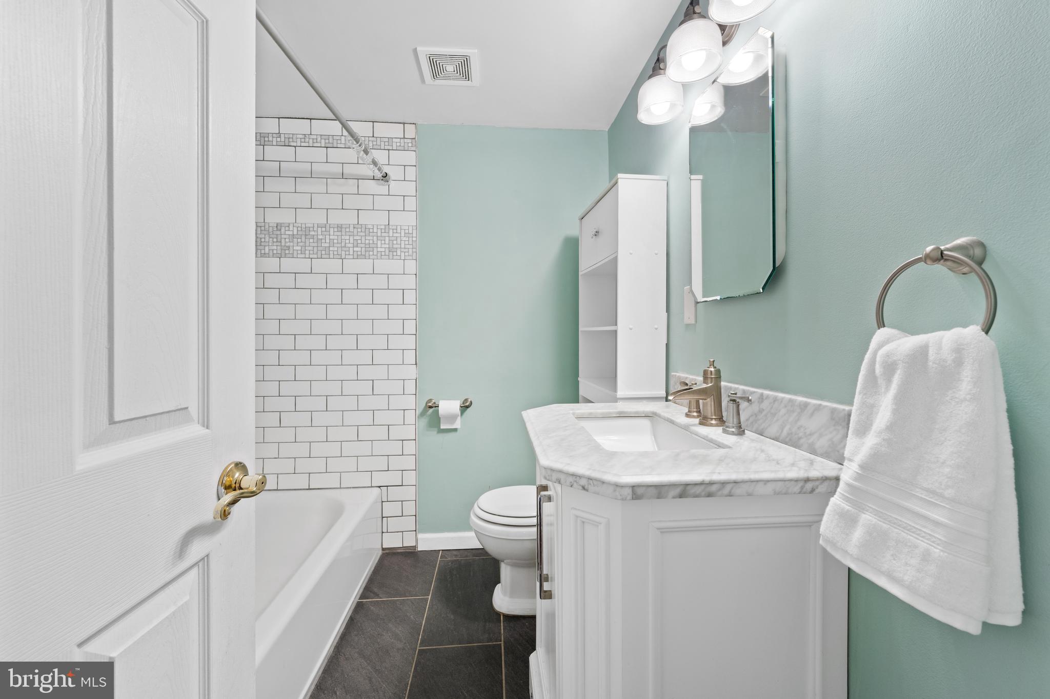 ABINGTON - Residential Lease