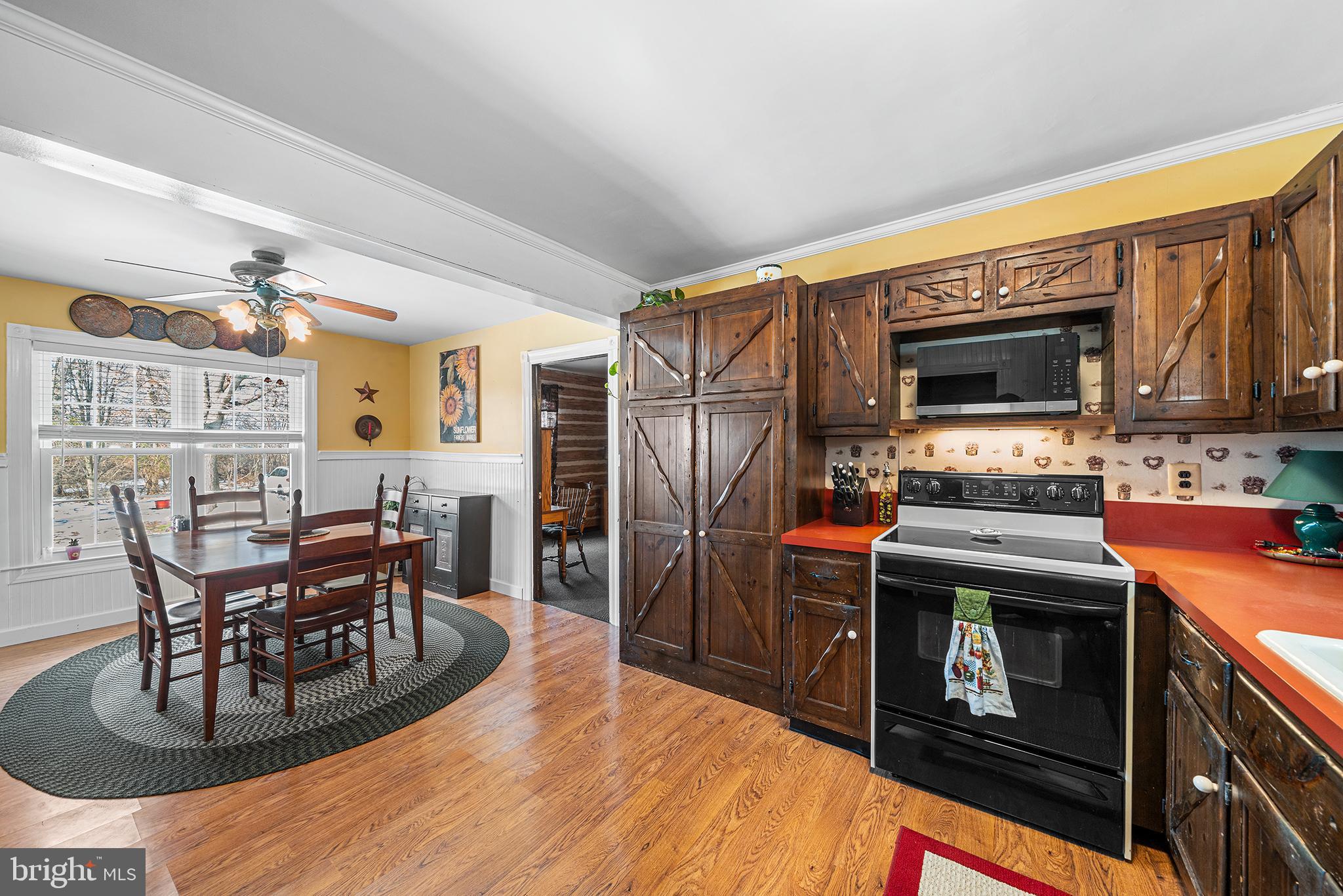 WHITPAIN HILLS - Residential