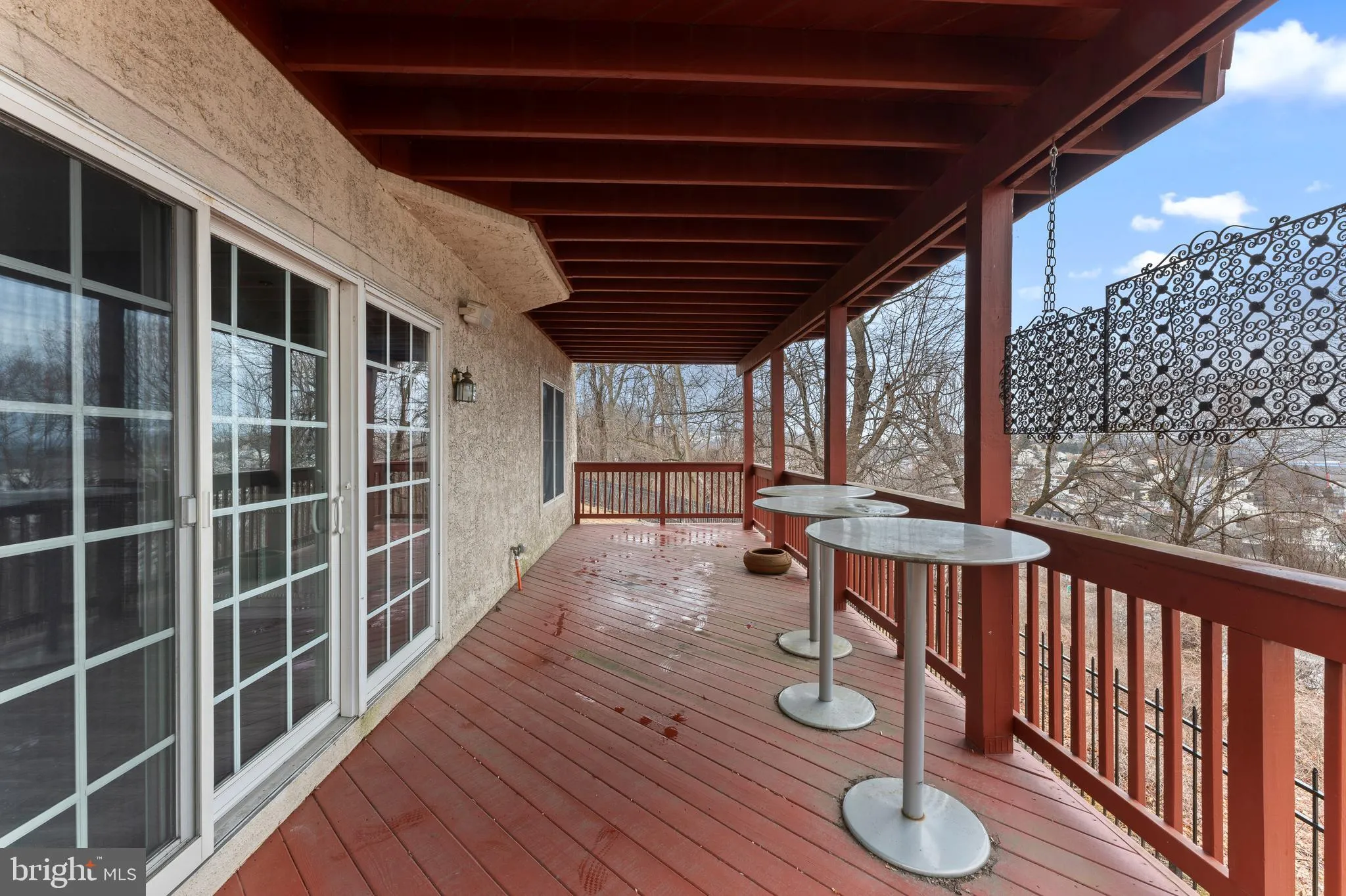 Conshohocken, Pennsylvania 19428, United States, 4 Bedrooms Bedrooms, ,4 BathroomsBathrooms,Residential,Active,76557