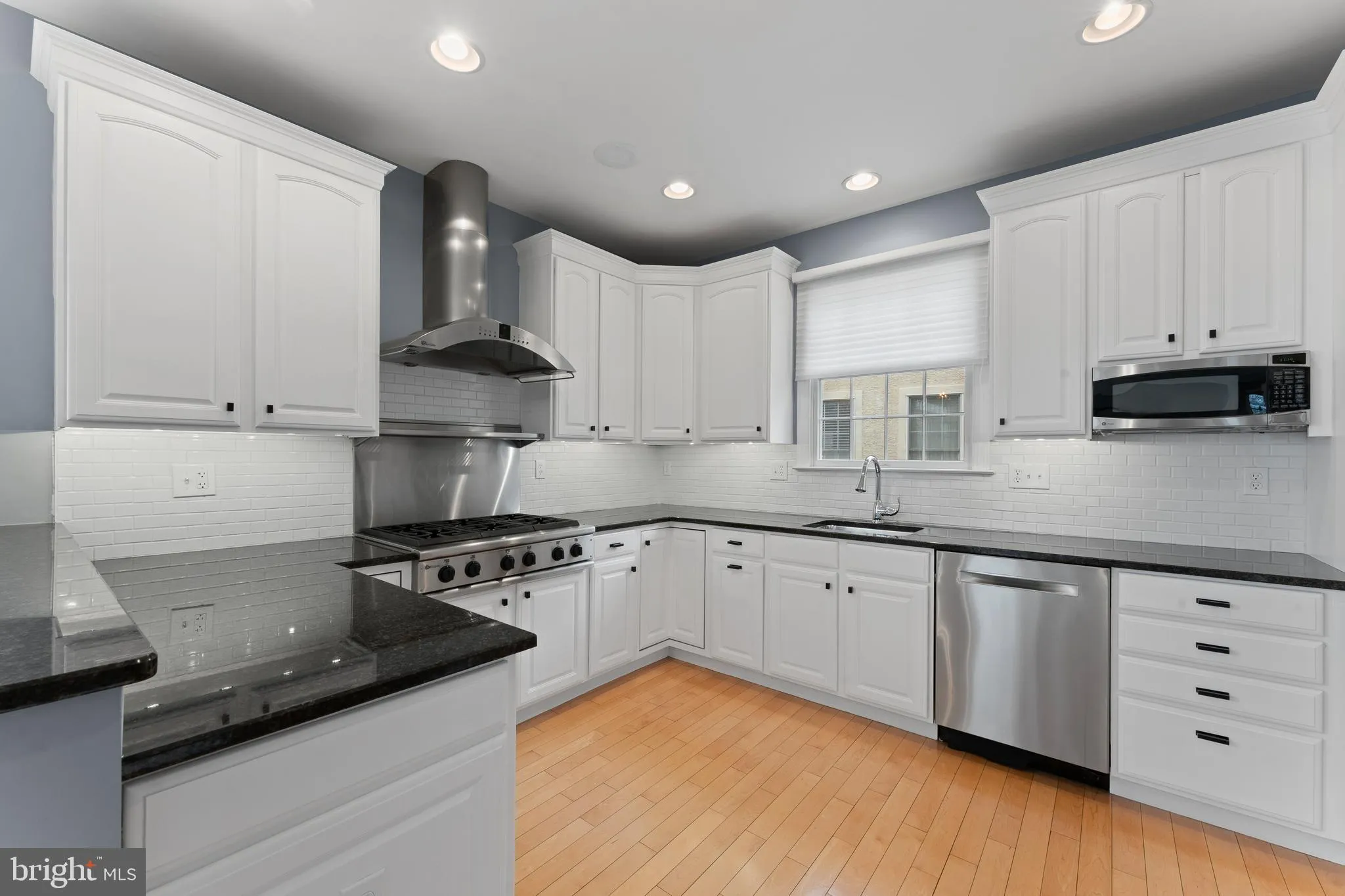 Conshohocken, Pennsylvania 19428, United States, 4 Bedrooms Bedrooms, ,4 BathroomsBathrooms,Residential,Active,76557