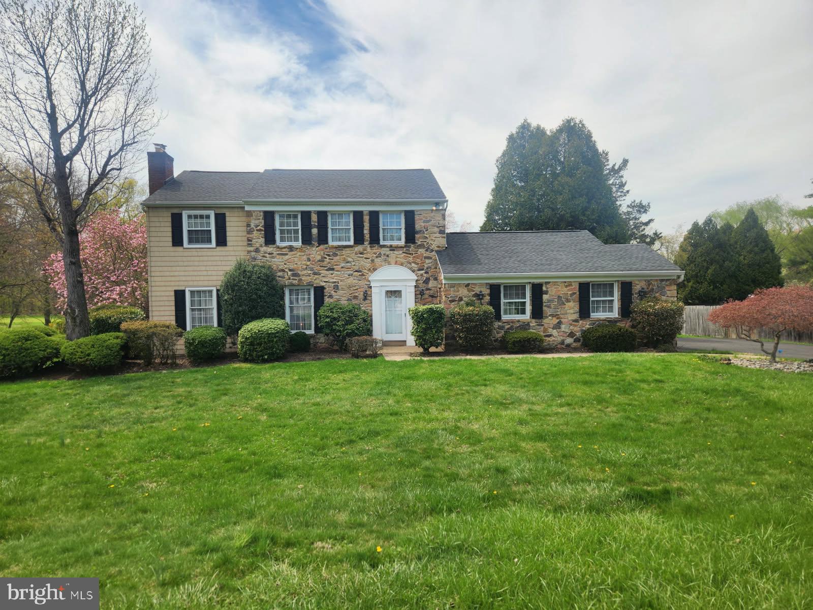 FAIRWAYS - Residential