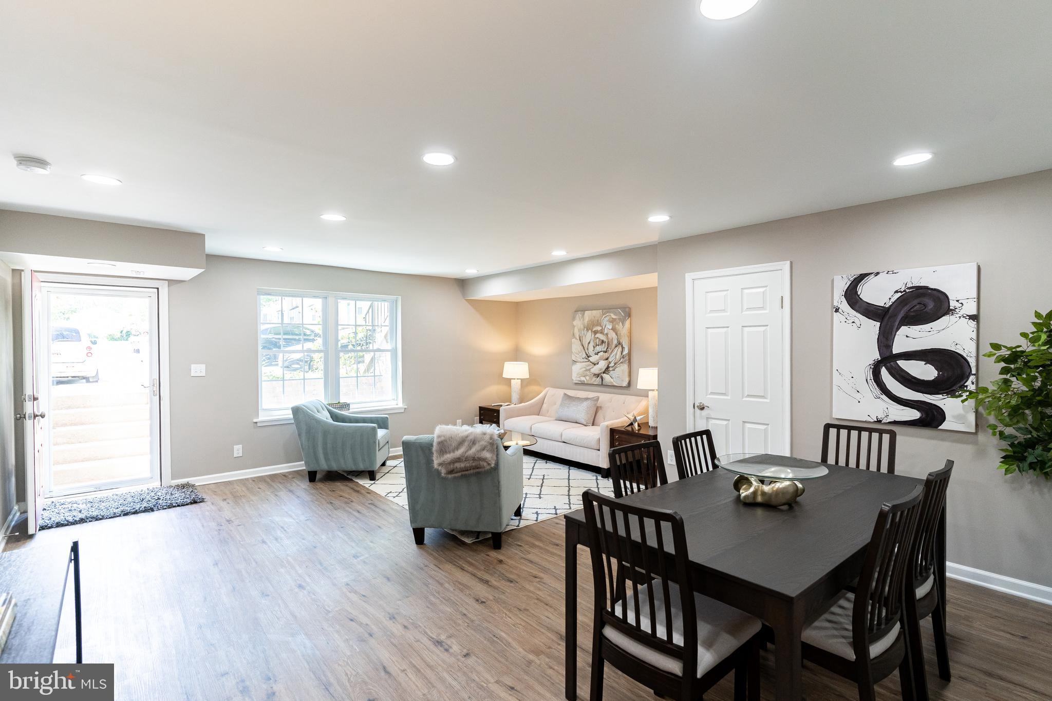 ARBORY CONDOS - Residential