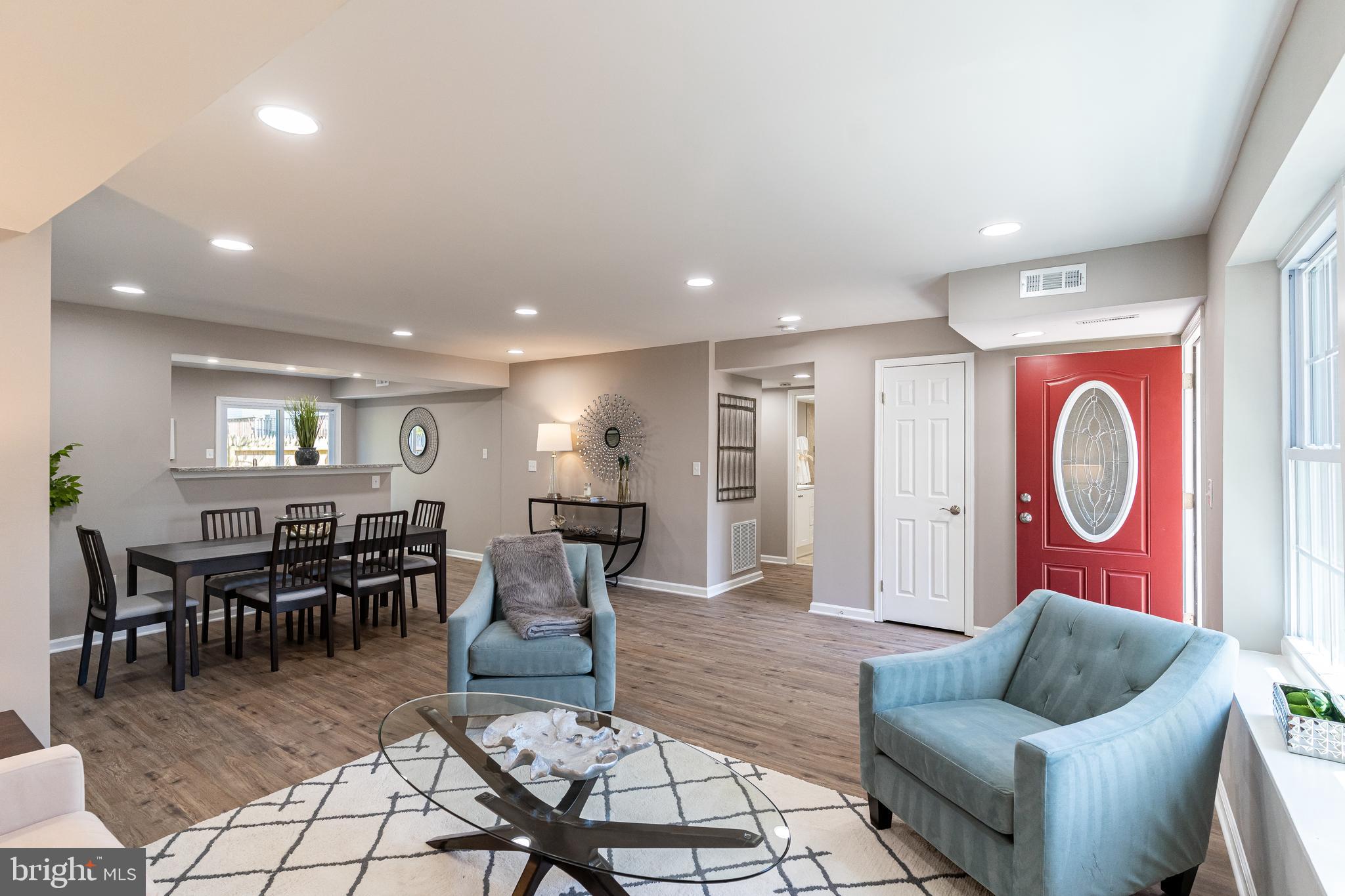 ARBORY CONDOS - Residential