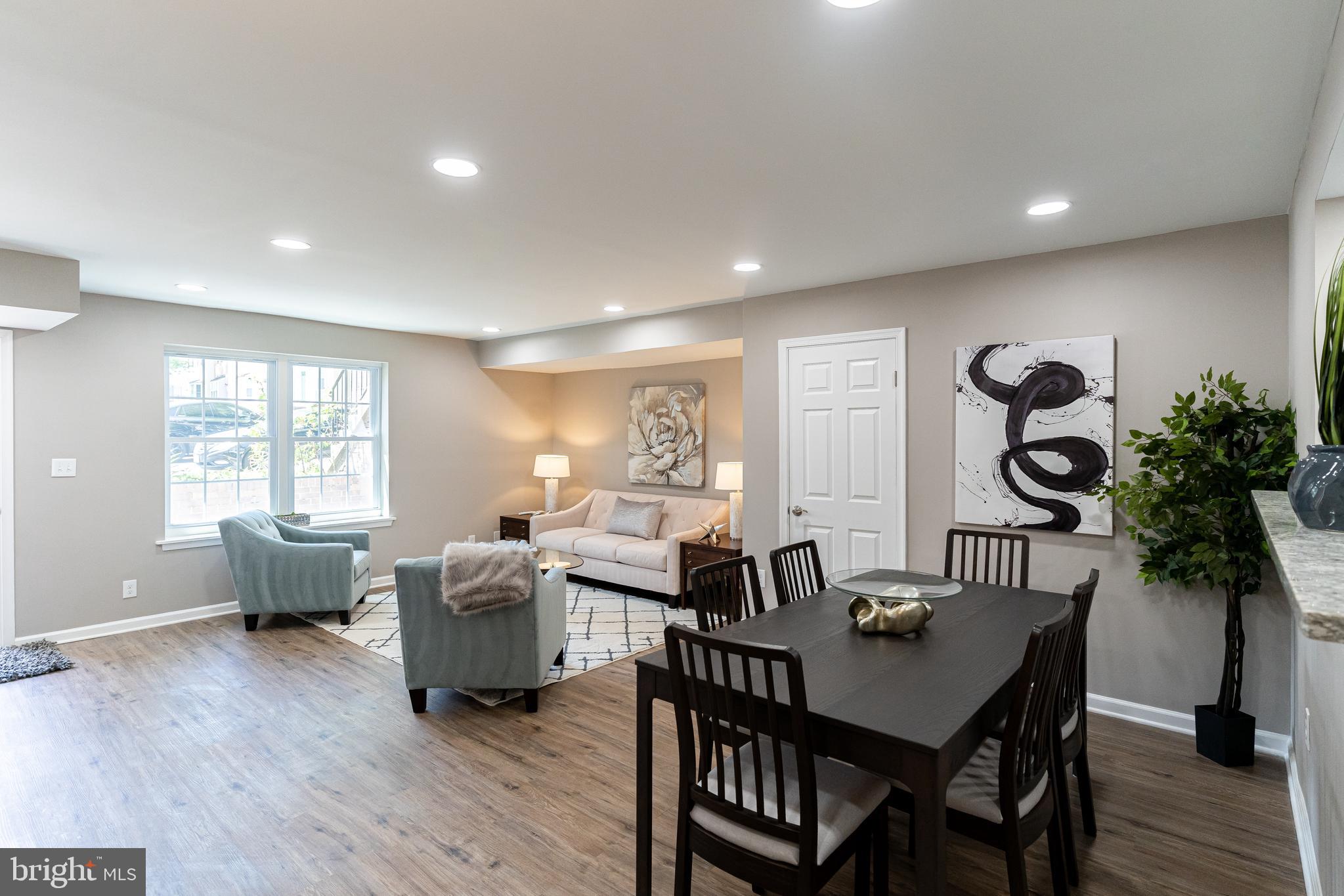 ARBORY CONDOS - Residential