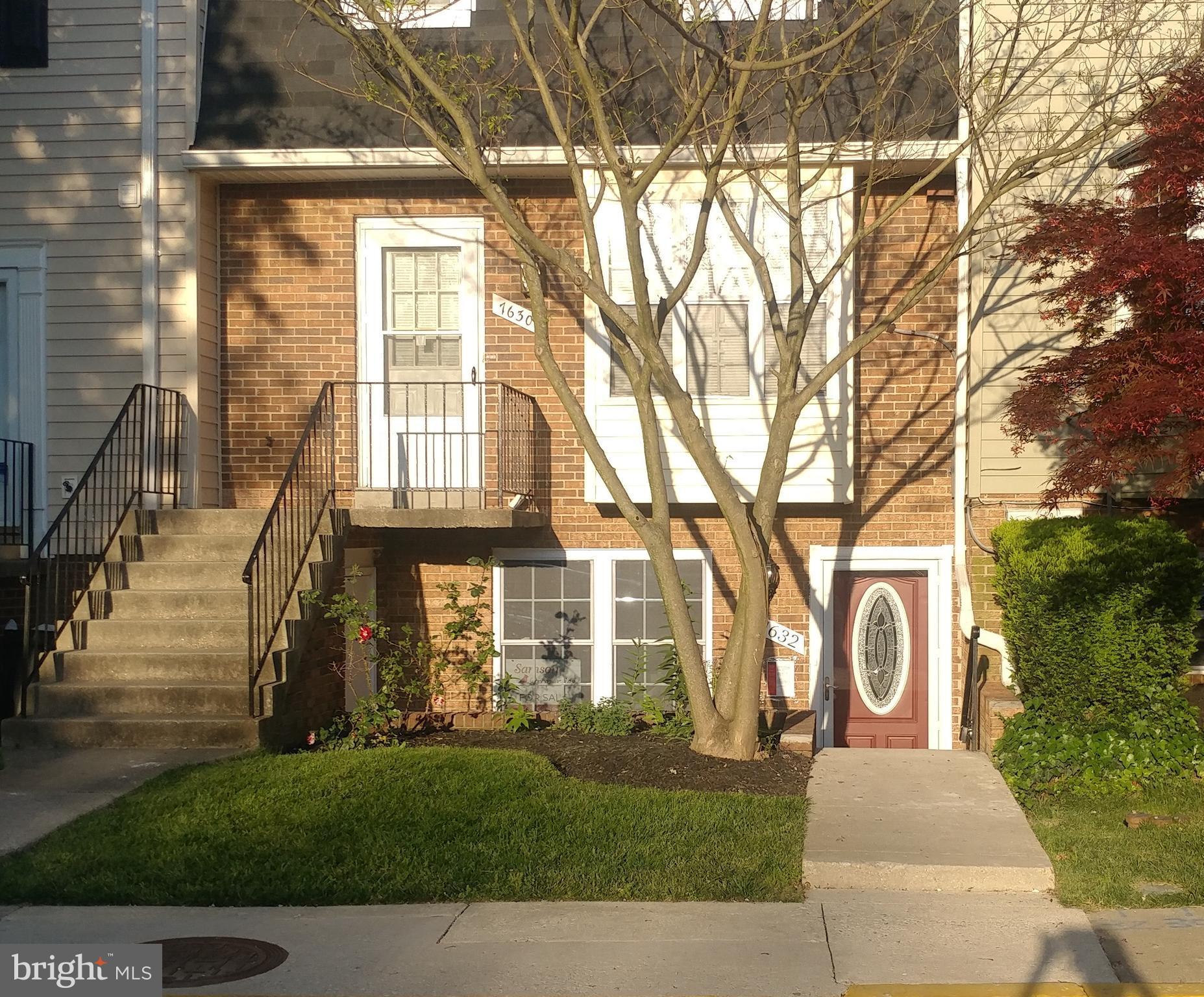 ARBORY CONDOS - Residential