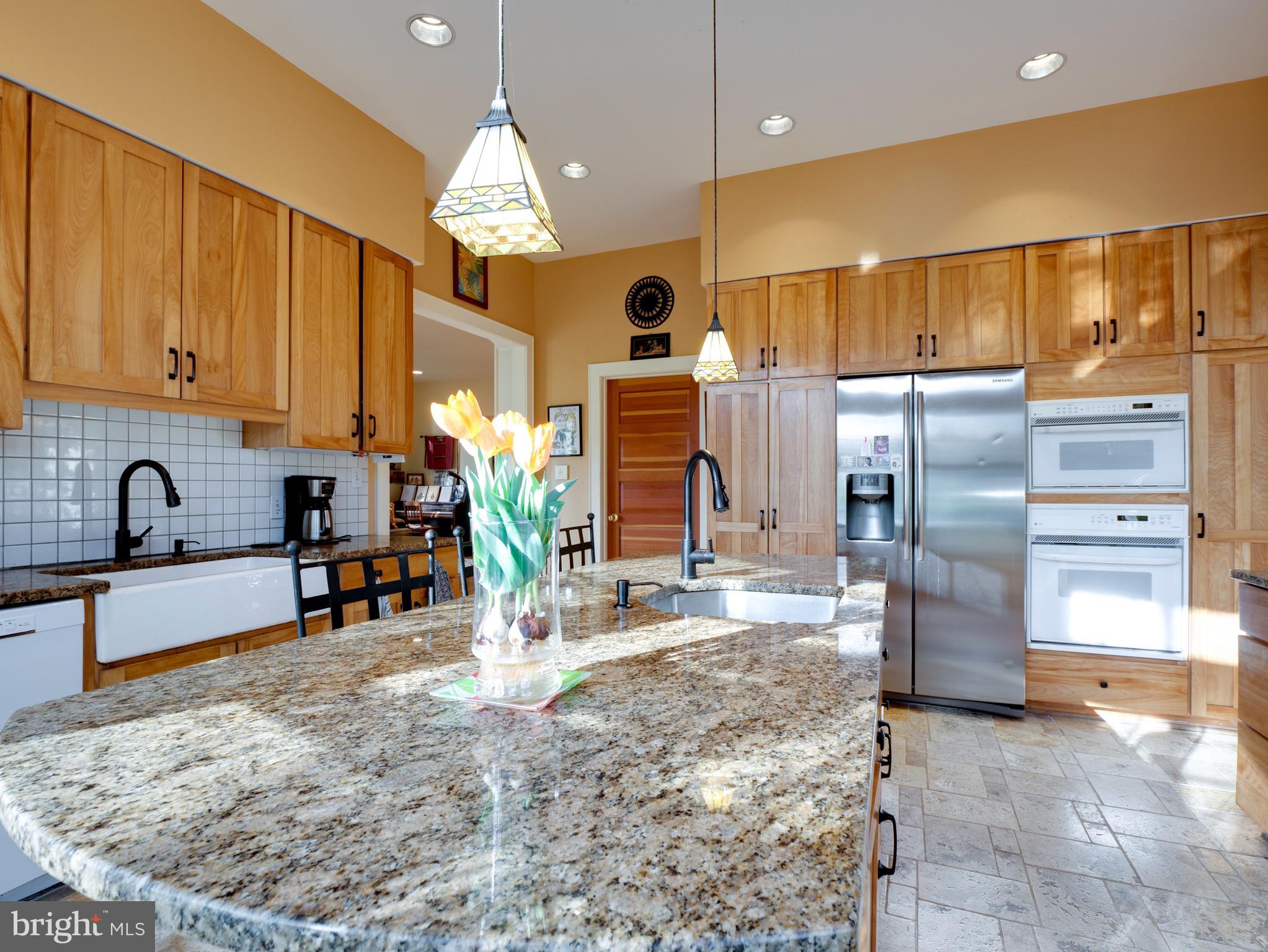 HILLMEAD - Residential