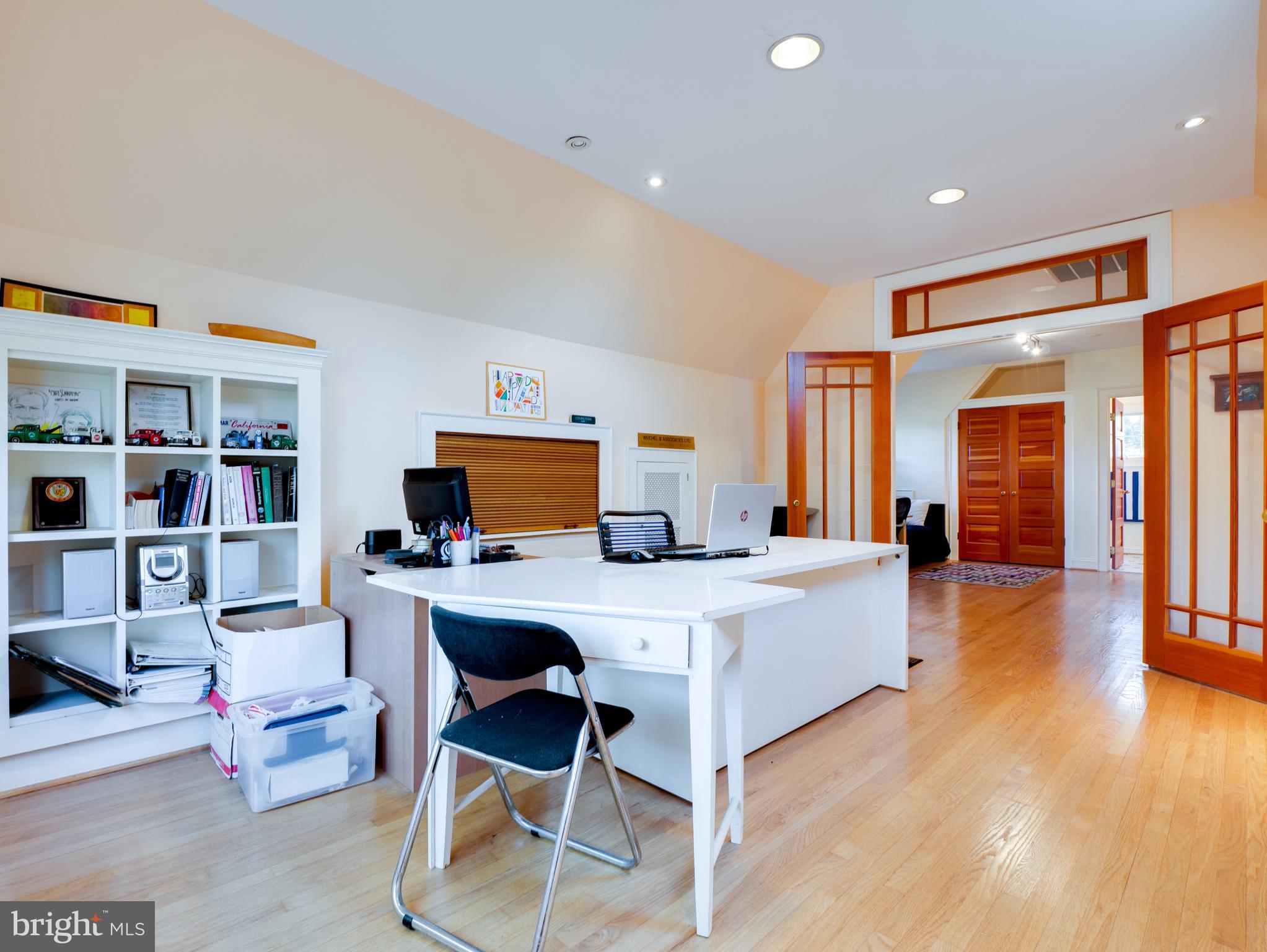 HILLMEAD - Residential