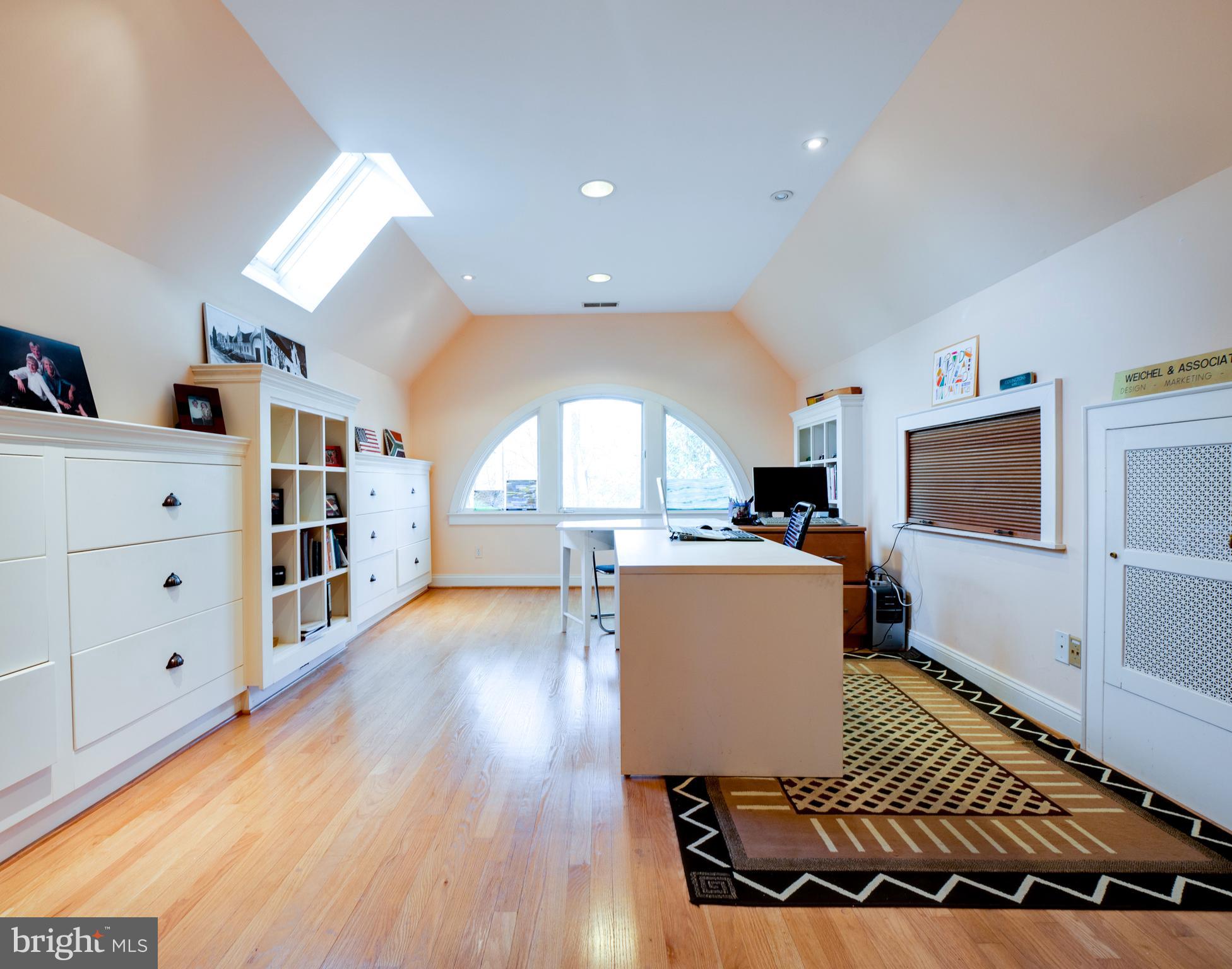 HILLMEAD - Residential