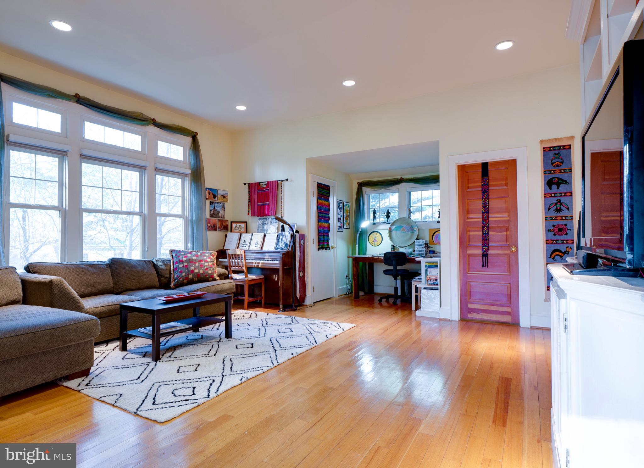 HILLMEAD - Residential