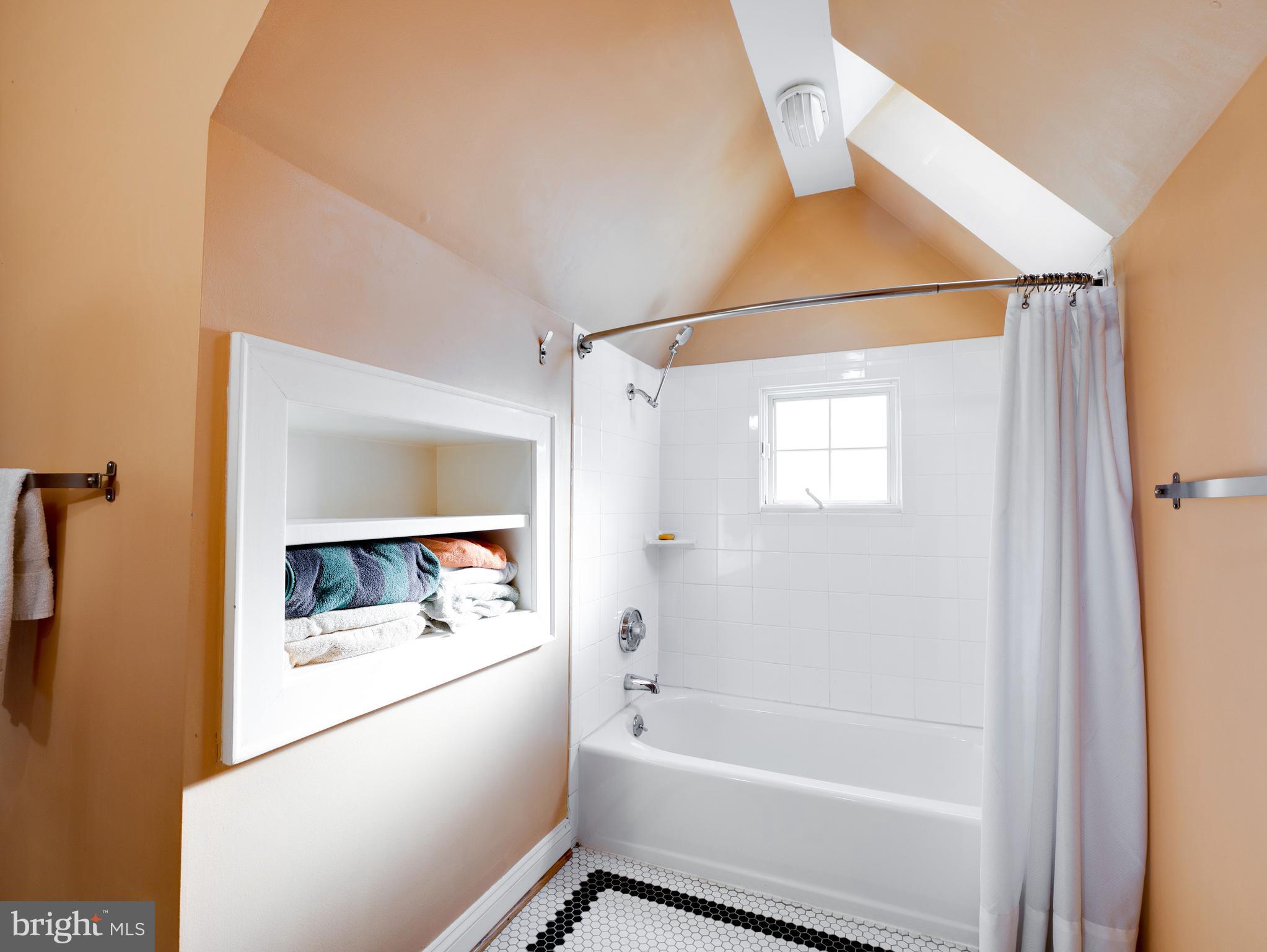 HILLMEAD - Residential