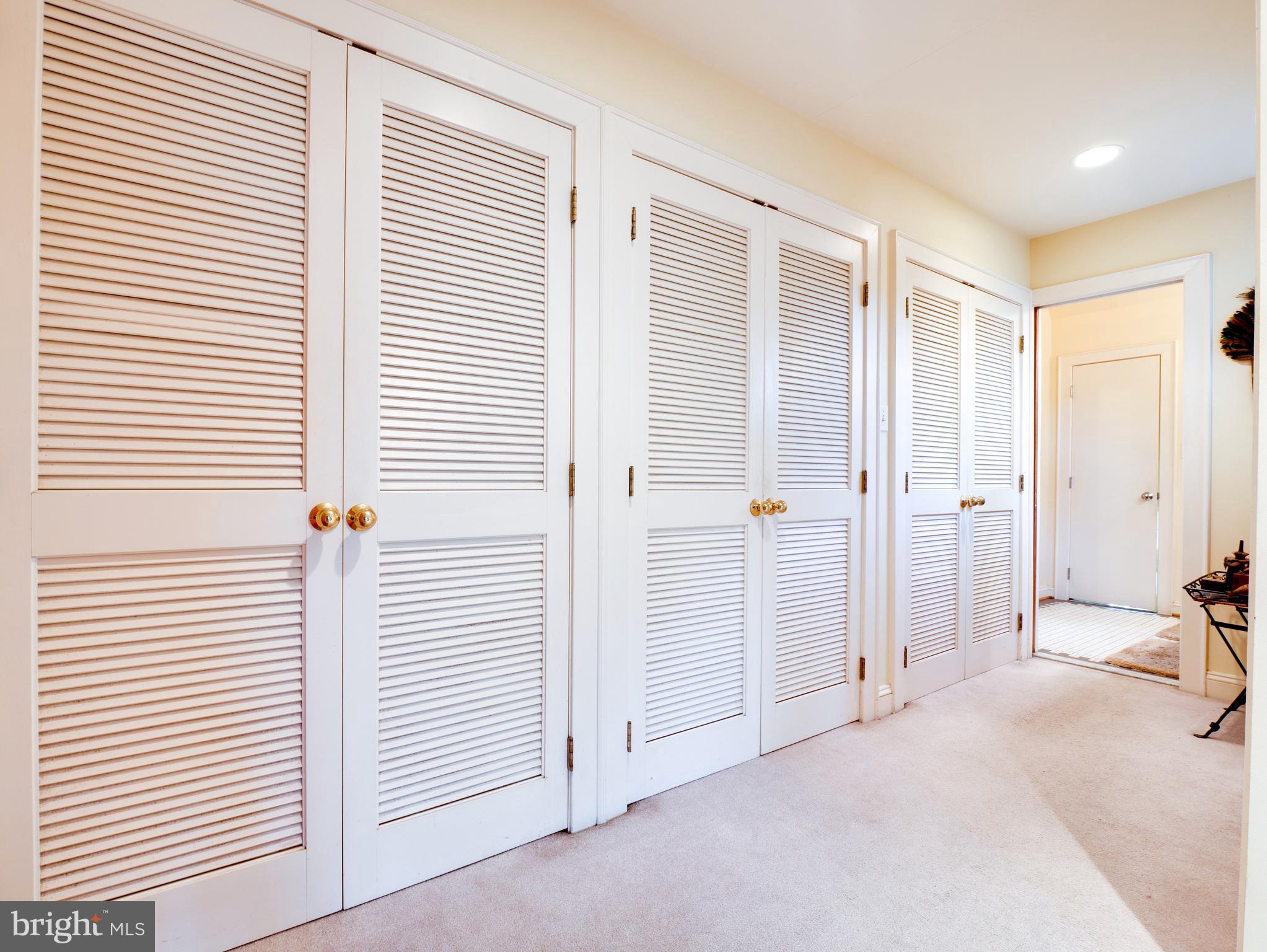 HILLMEAD - Residential