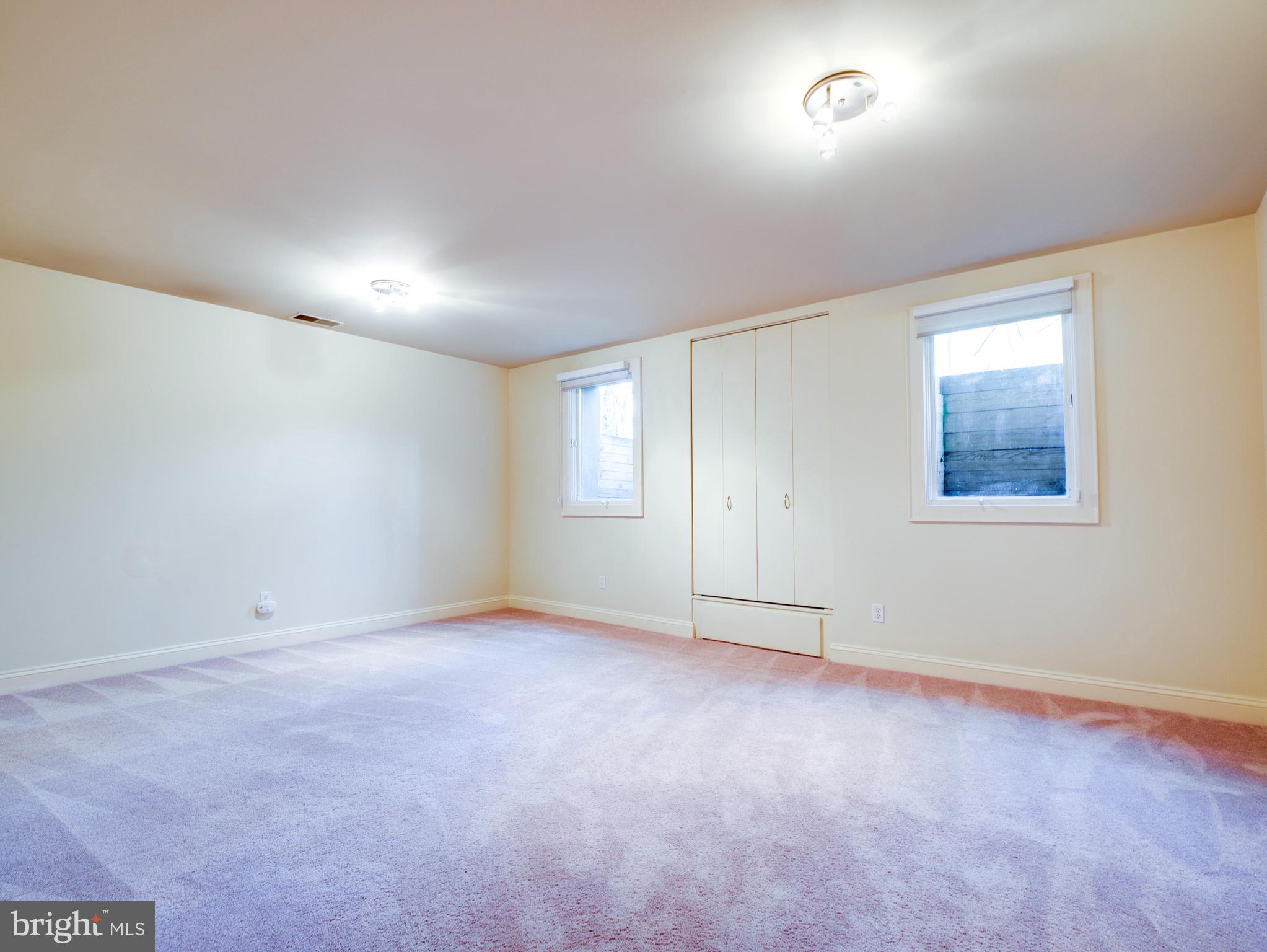 HILLMEAD - Residential