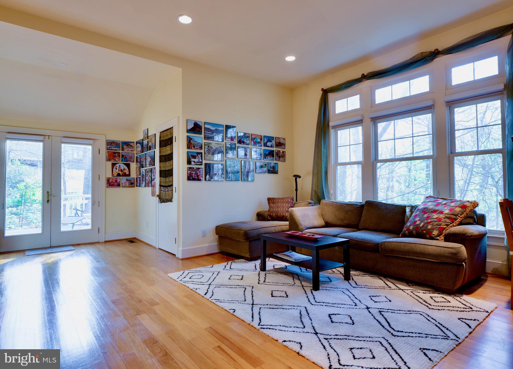 HILLMEAD - Residential