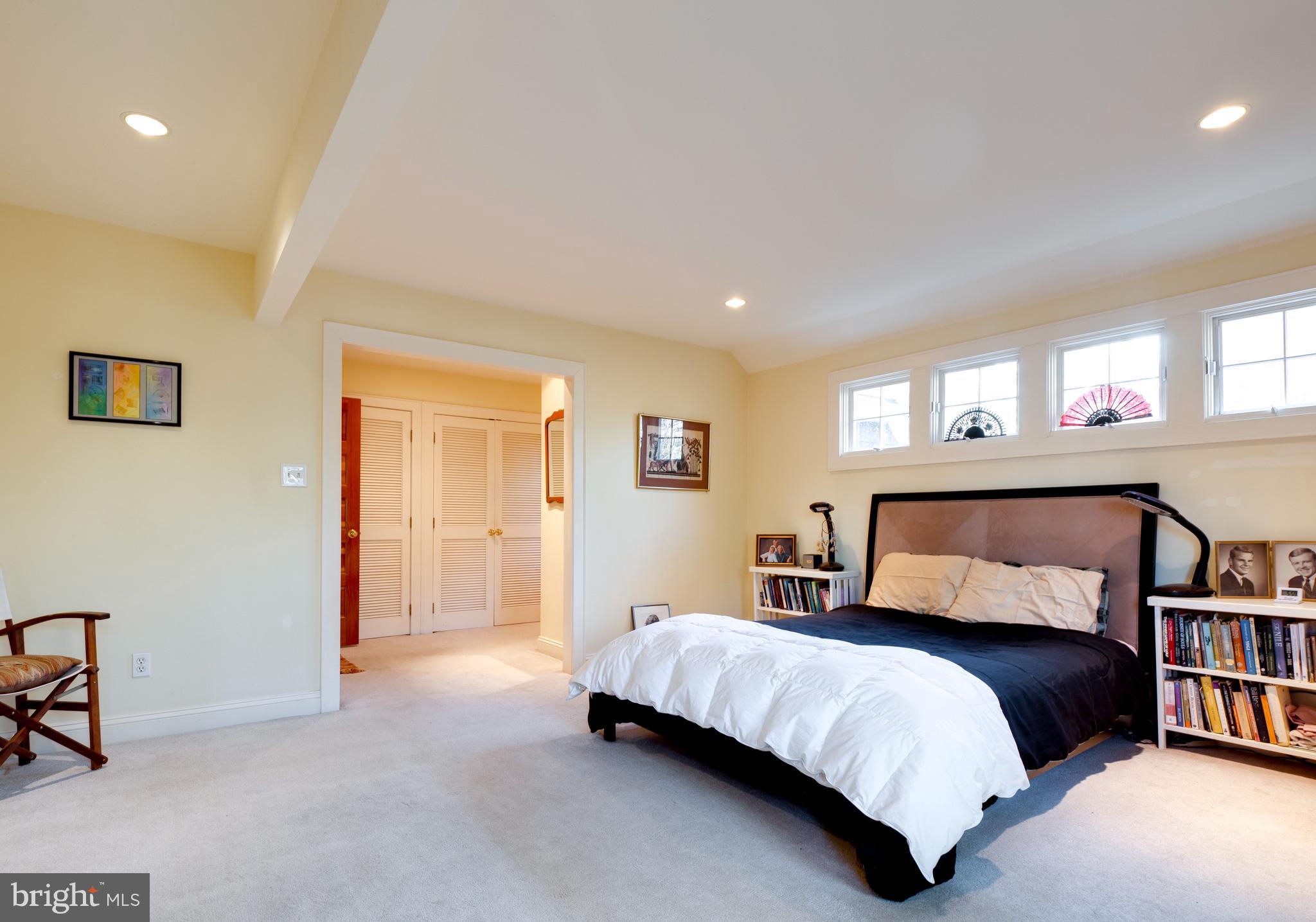 HILLMEAD - Residential