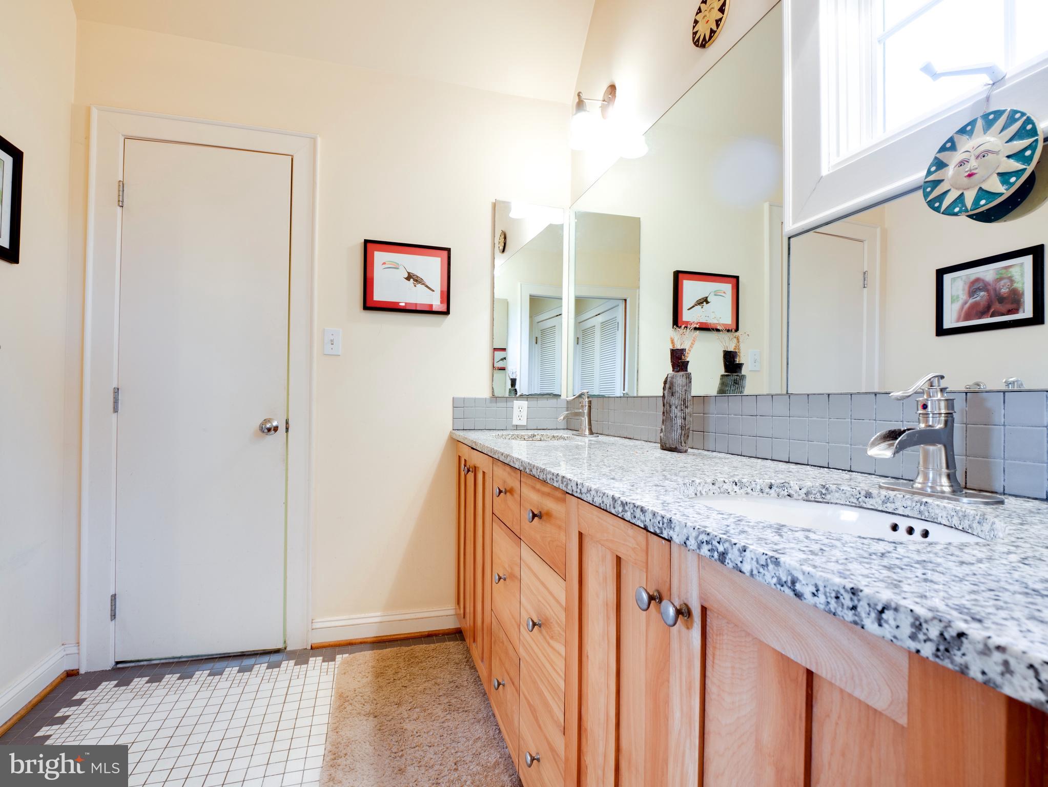 HILLMEAD - Residential