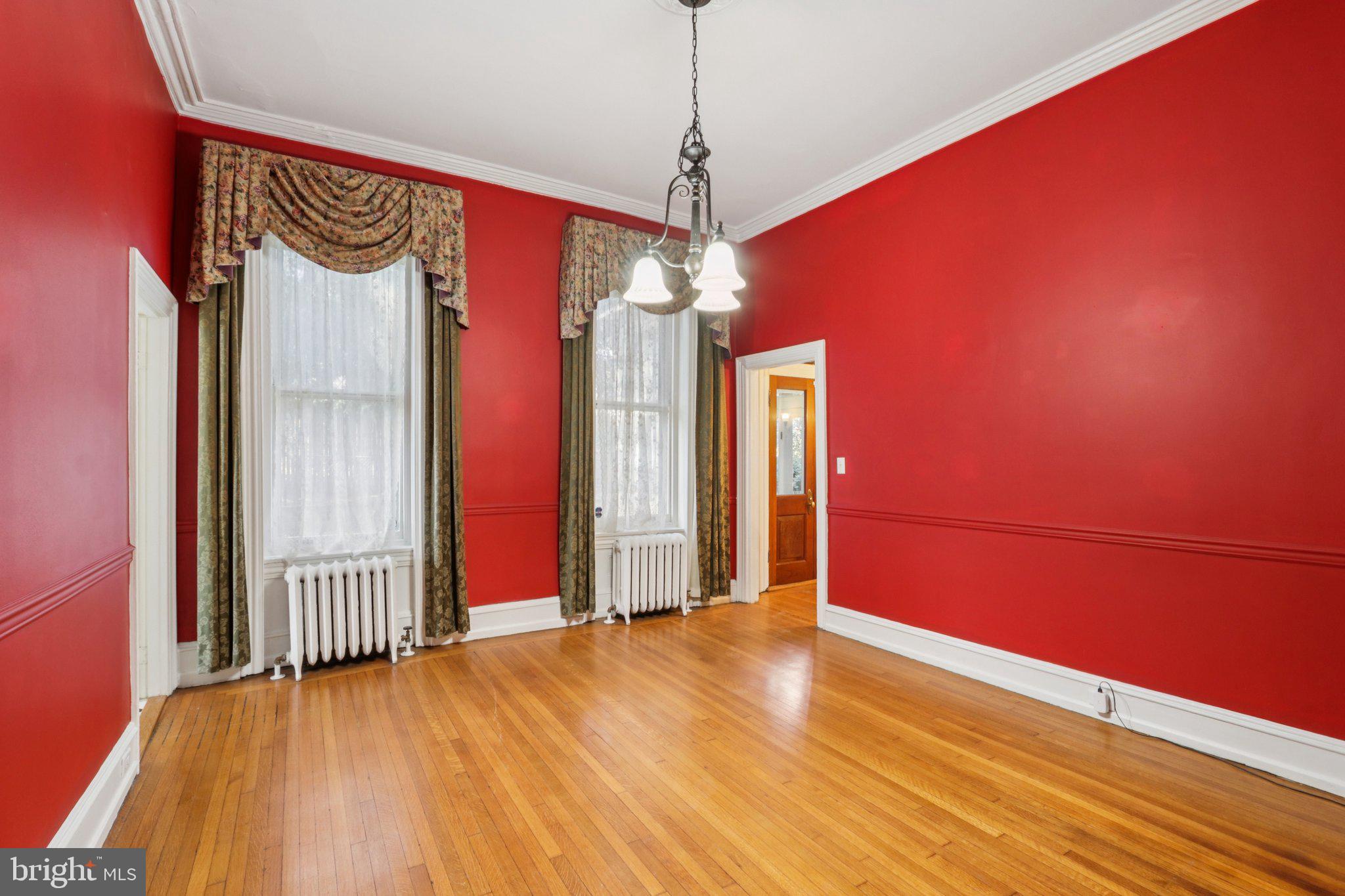 UNIVERSITY CITY - Residential