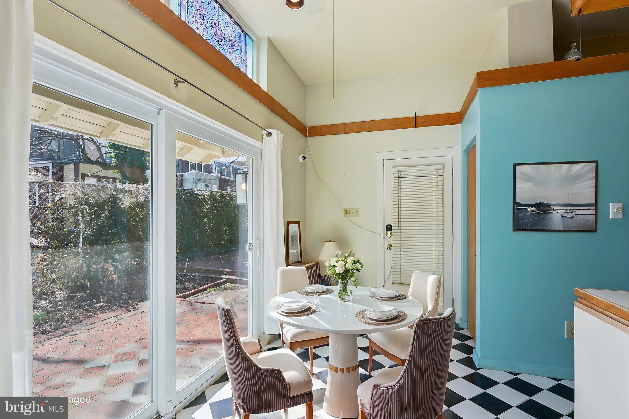 UNIVERSITY CITY - Residential