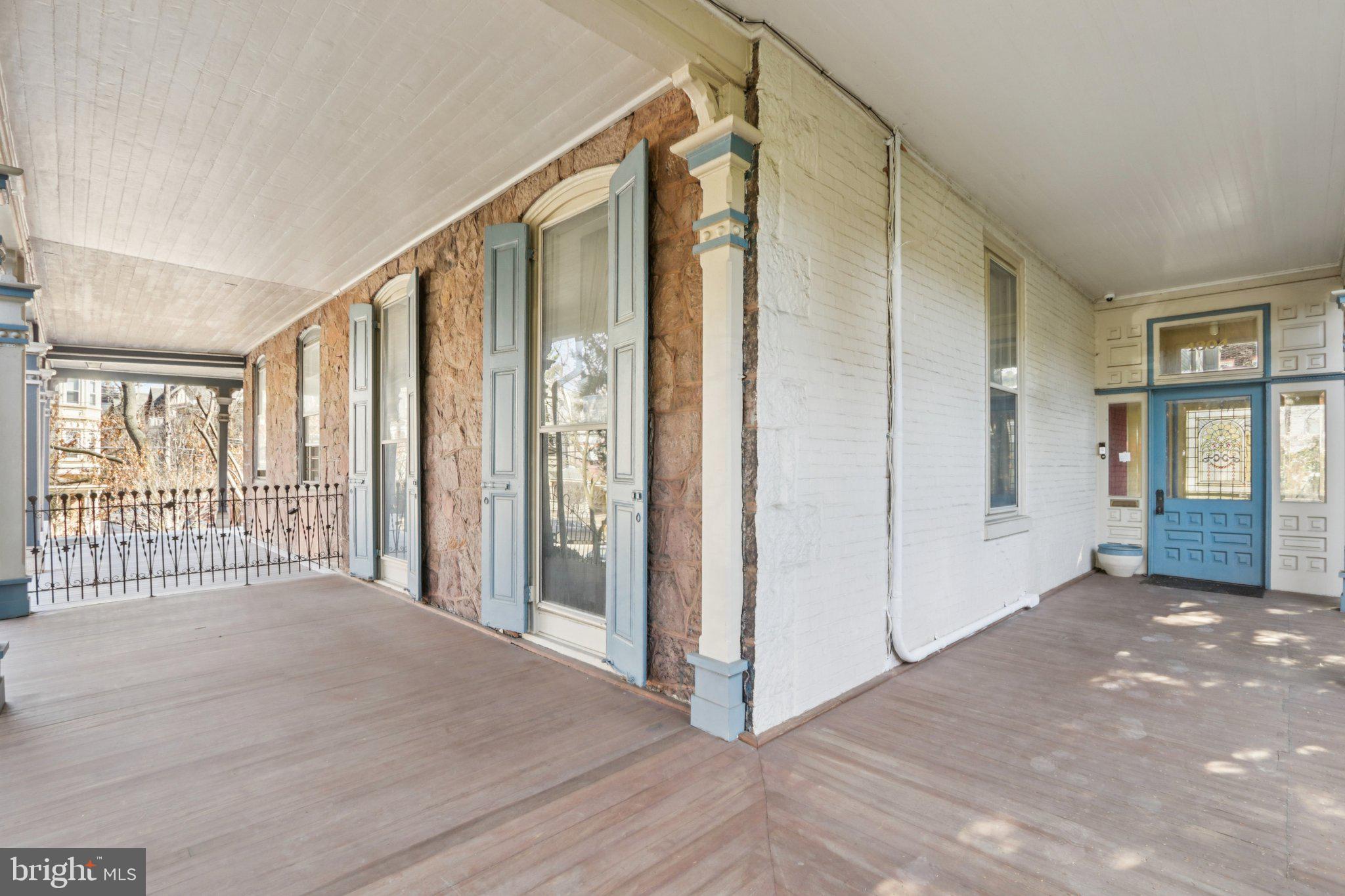 4304 OSAGE AVENUE 06