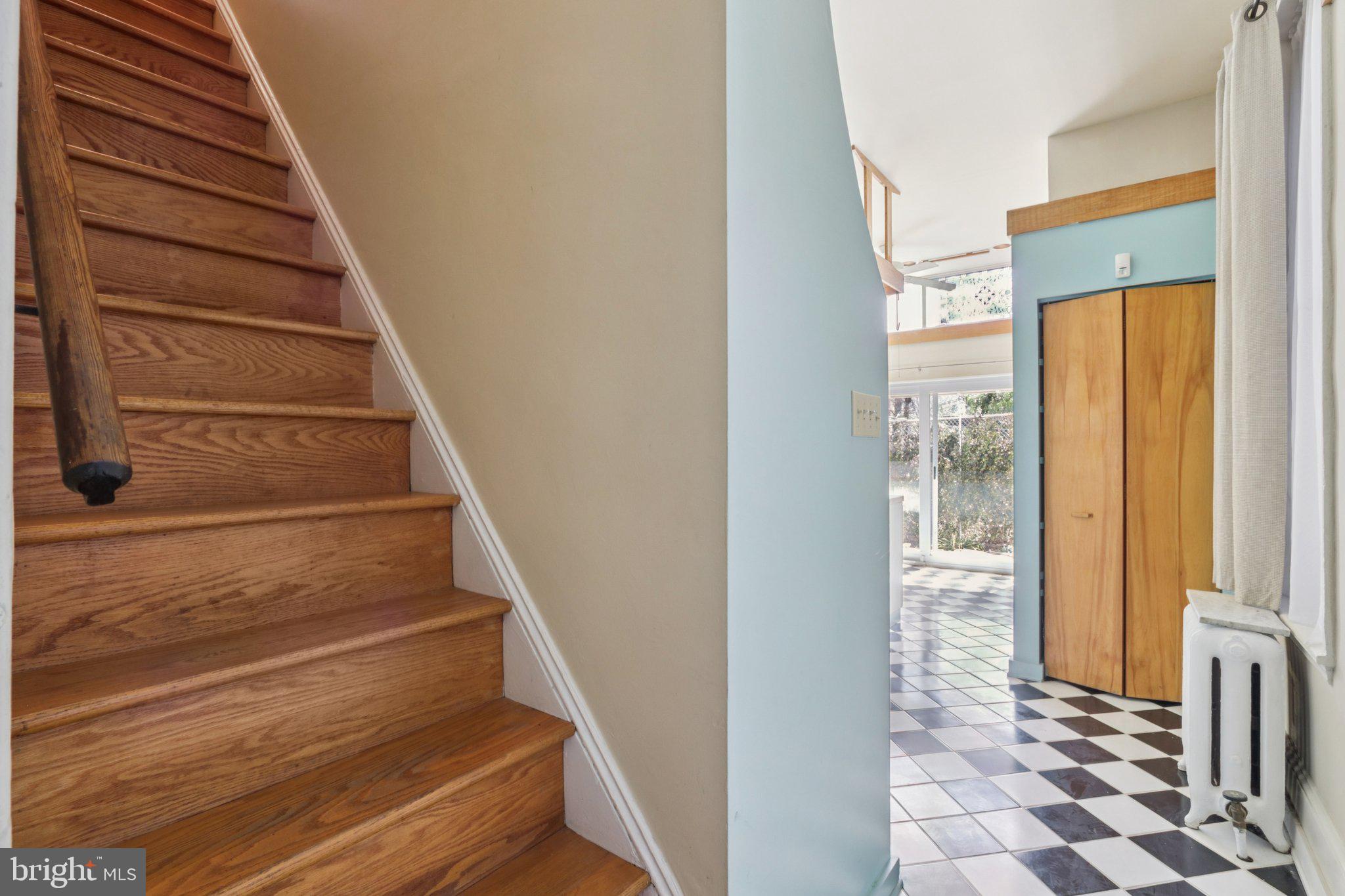 UNIVERSITY CITY - Residential