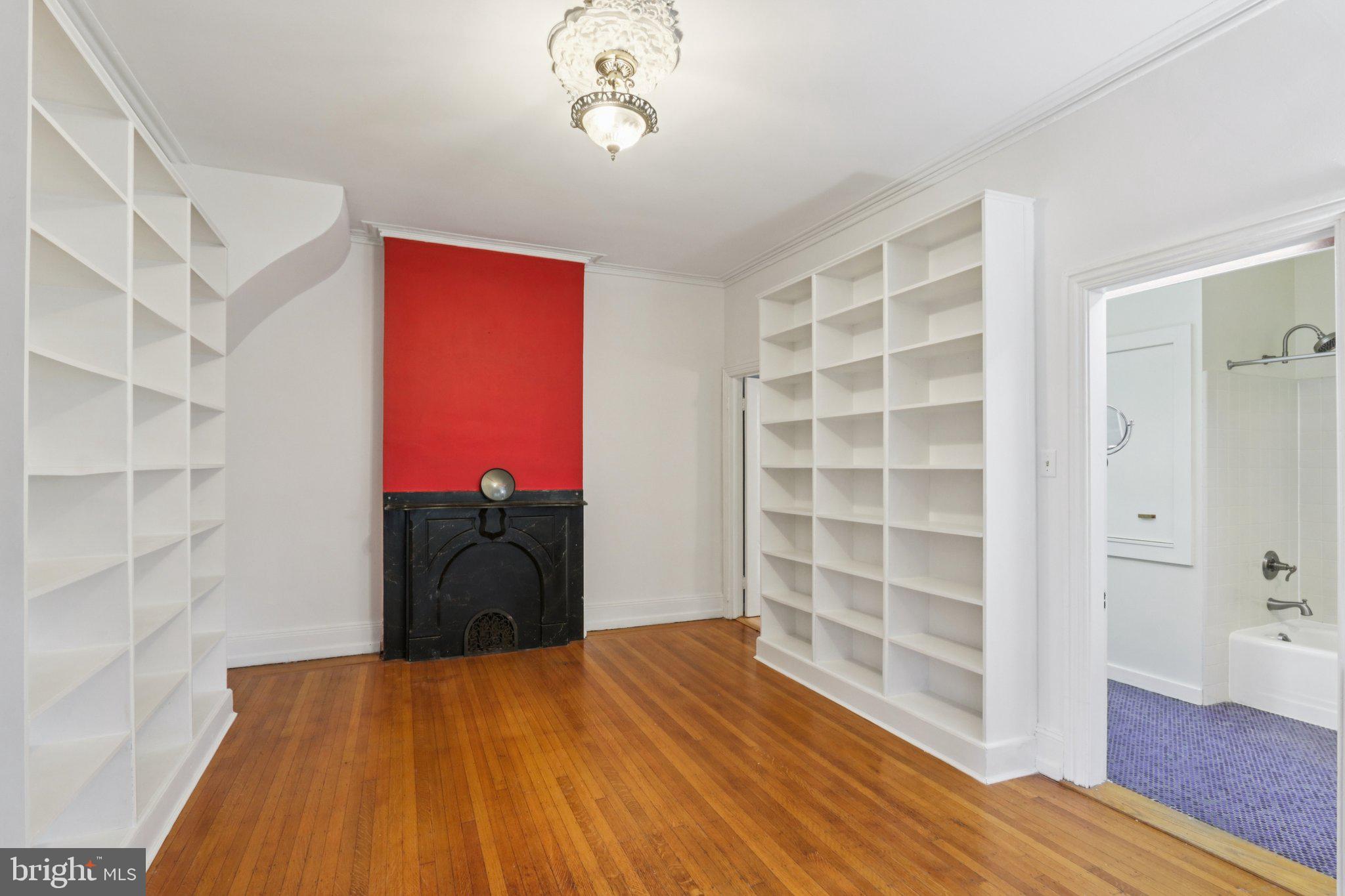 UNIVERSITY CITY - Residential