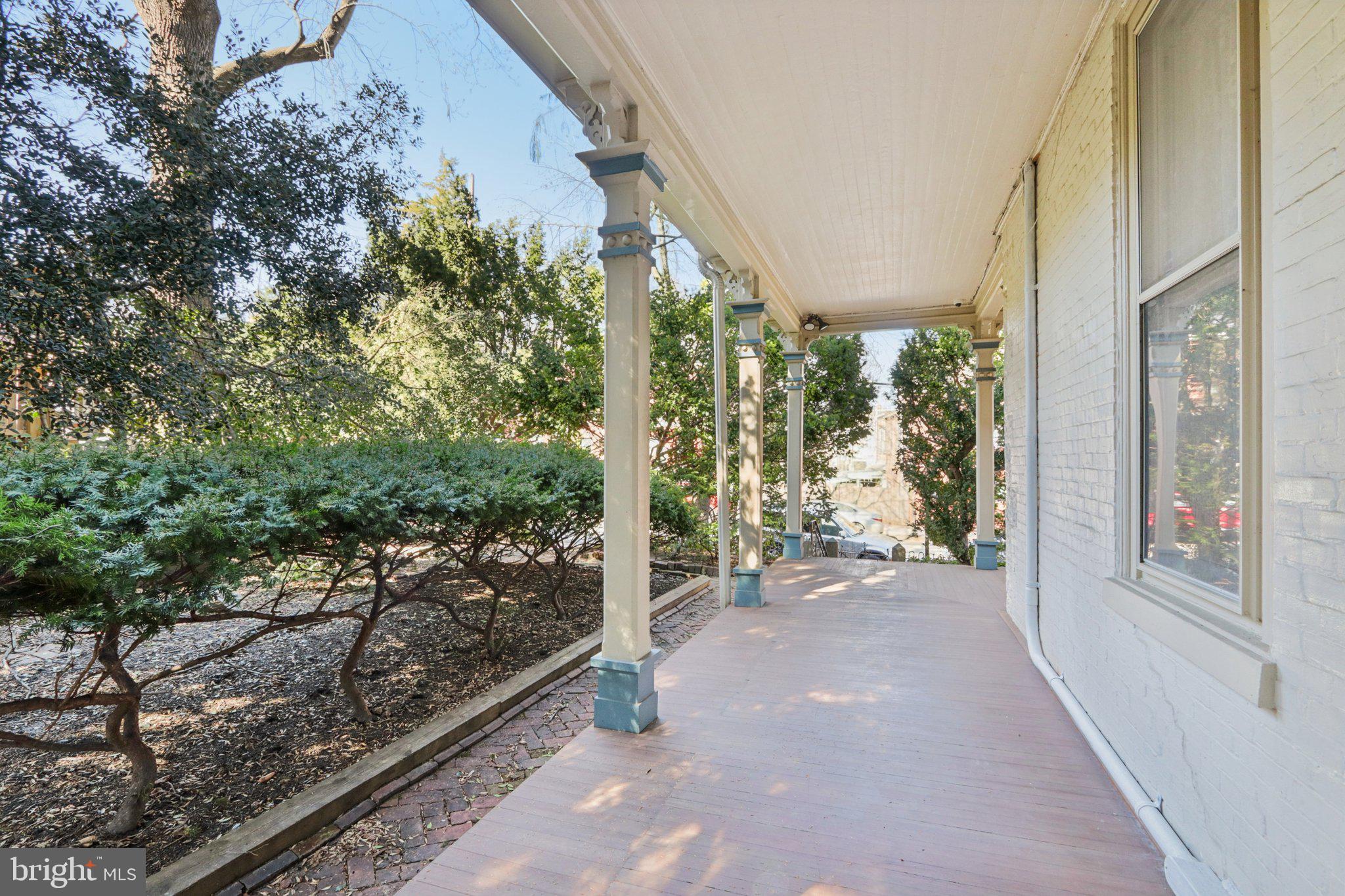 UNIVERSITY CITY - Residential