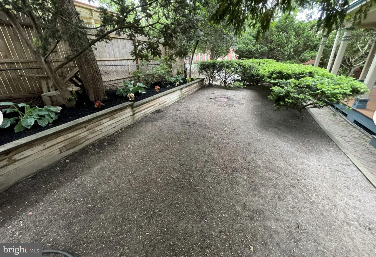 UNIVERSITY CITY - Residential