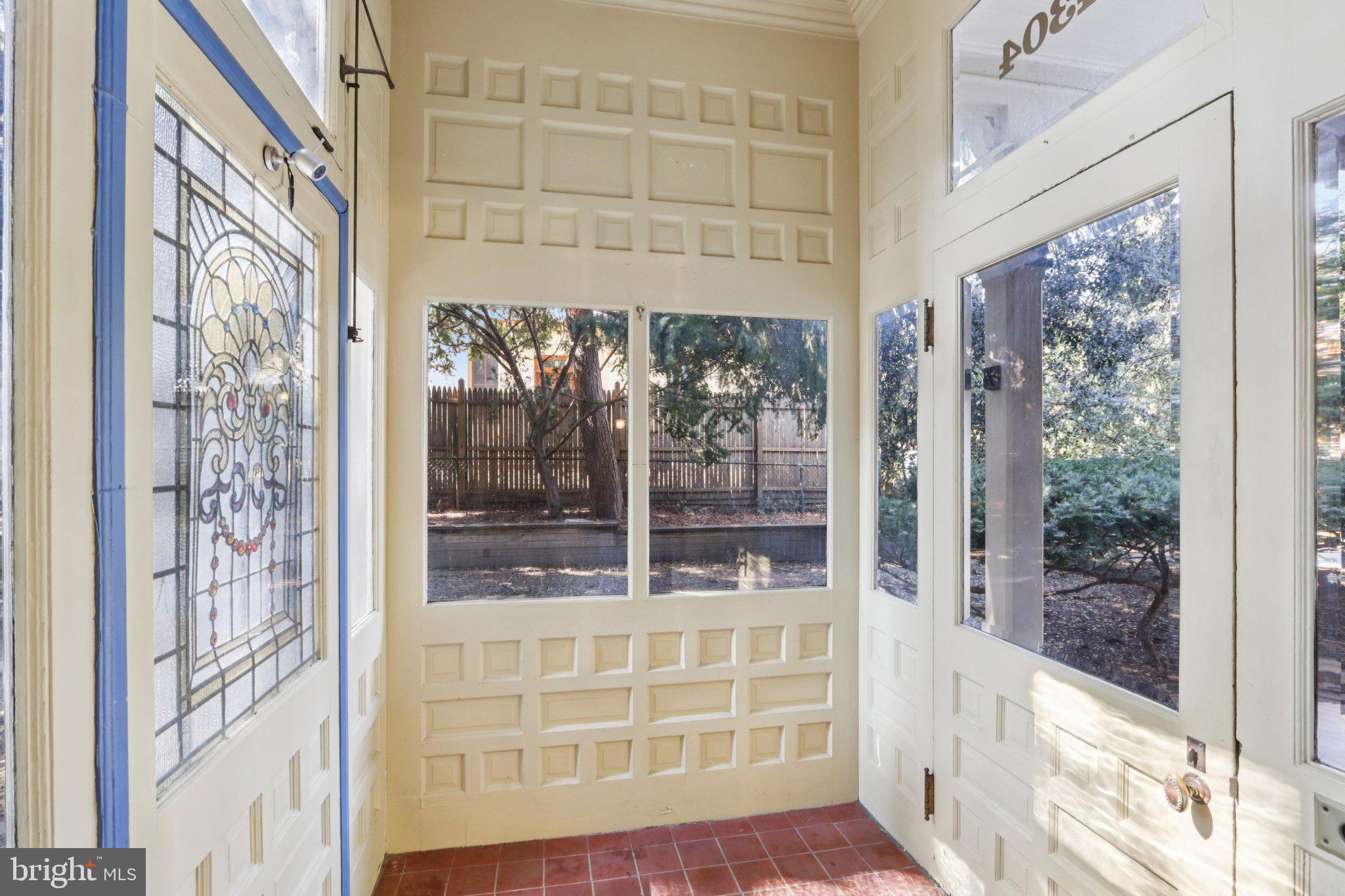 UNIVERSITY CITY - Residential