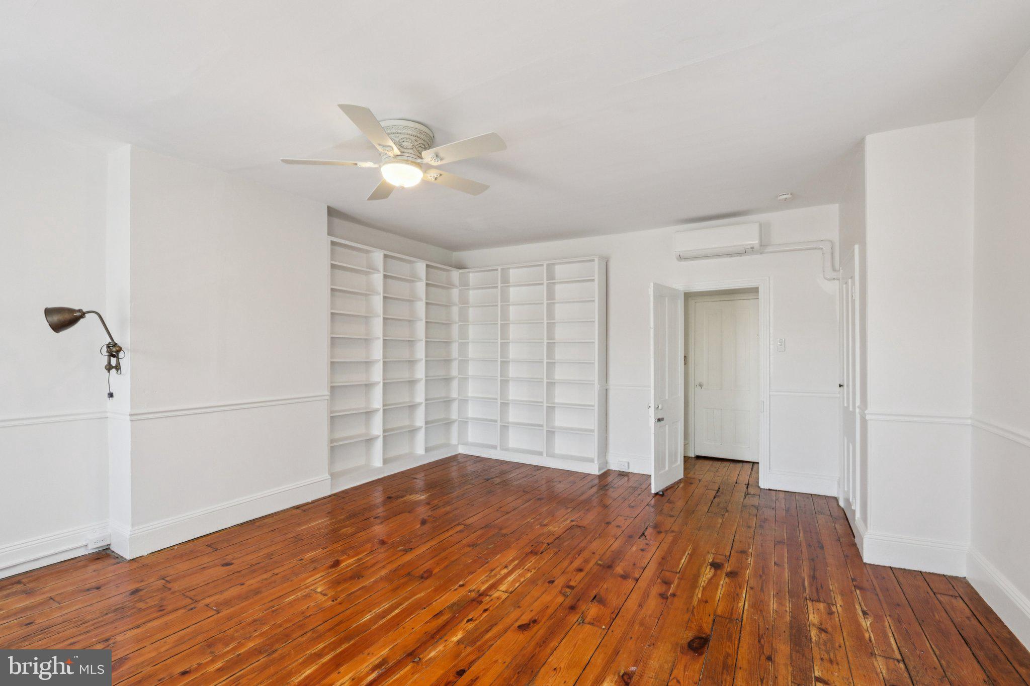 UNIVERSITY CITY - Residential