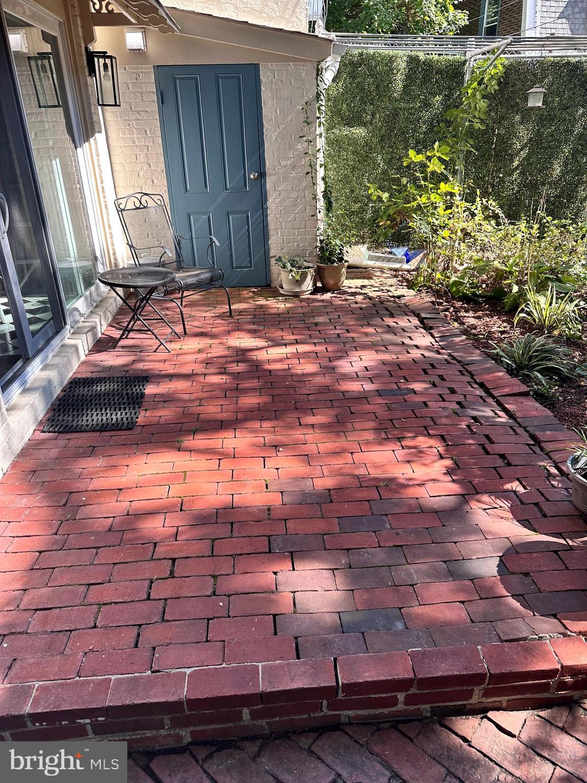 UNIVERSITY CITY - Residential