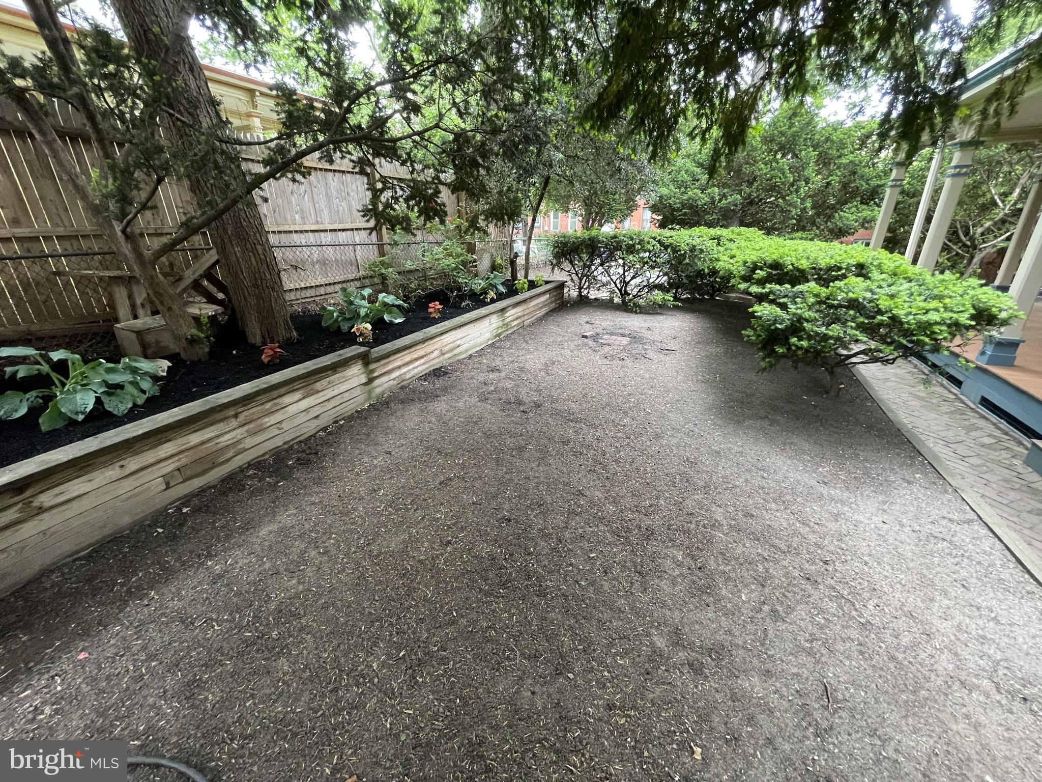 UNIVERSITY CITY - Residential