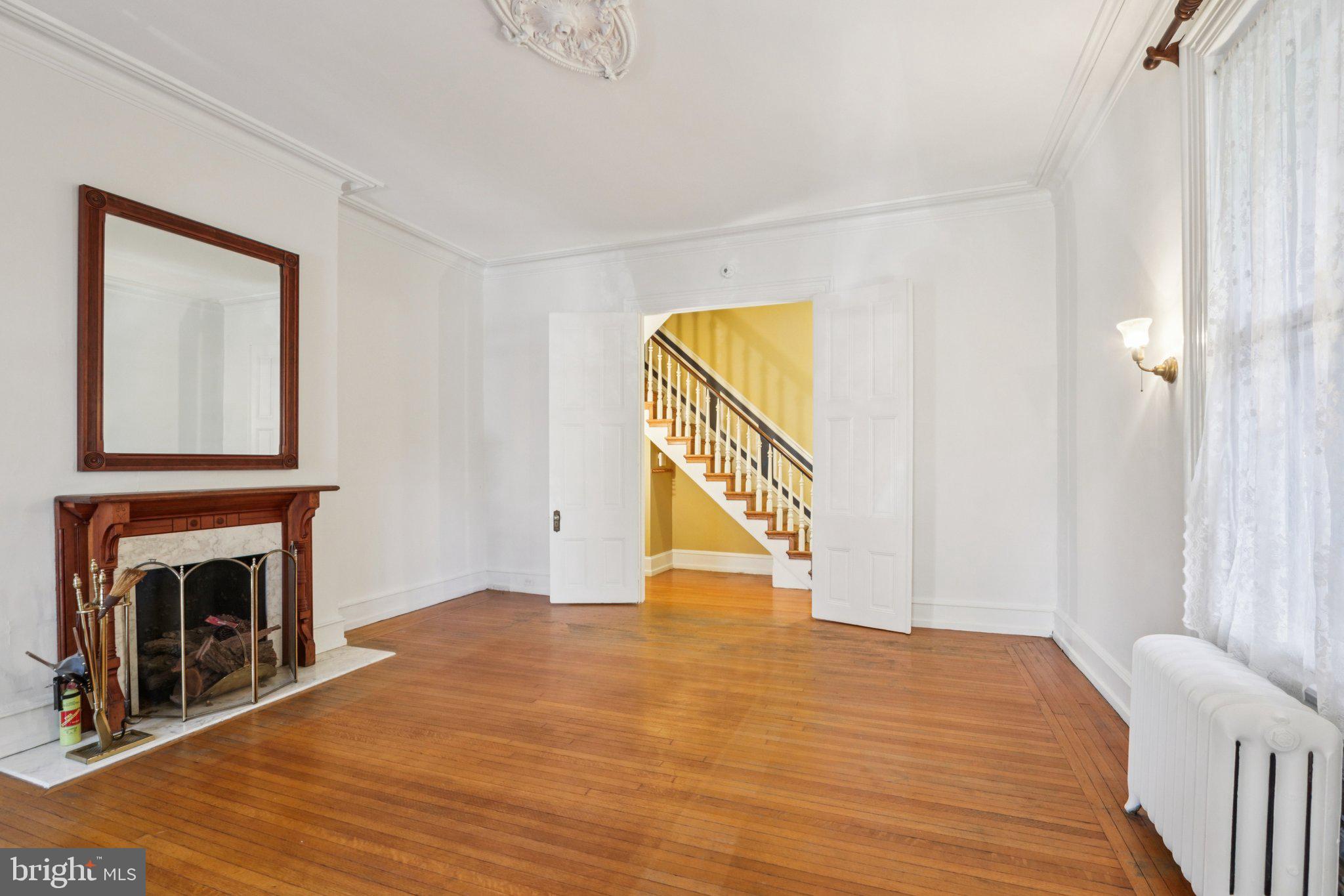 UNIVERSITY CITY - Residential