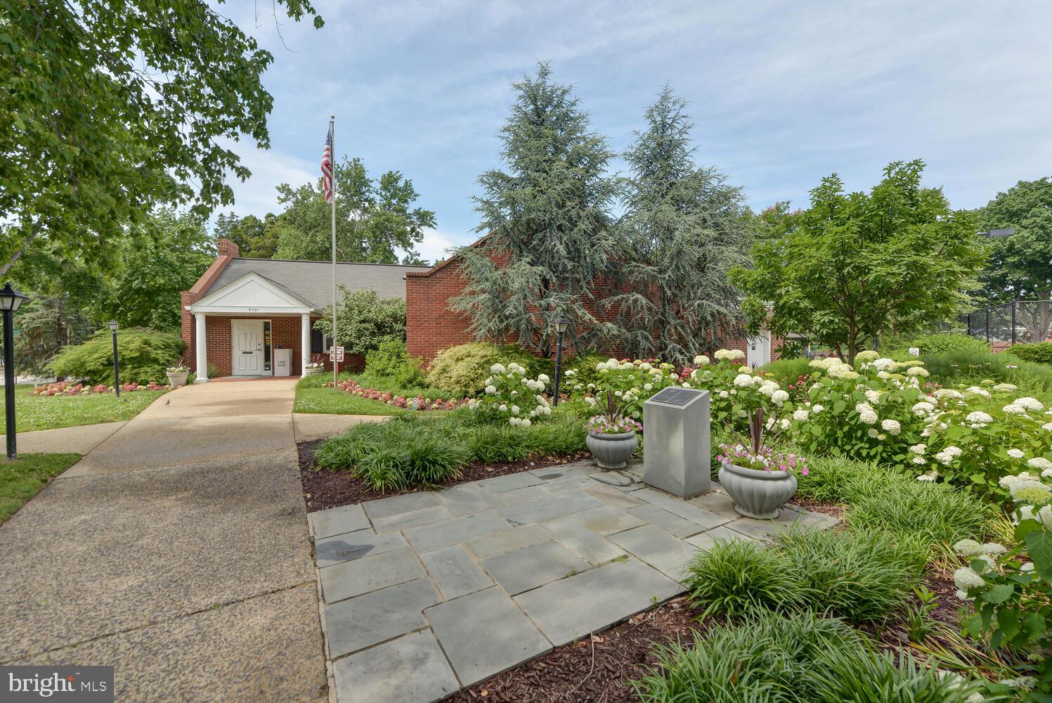 FAIRLINGTON - Residential