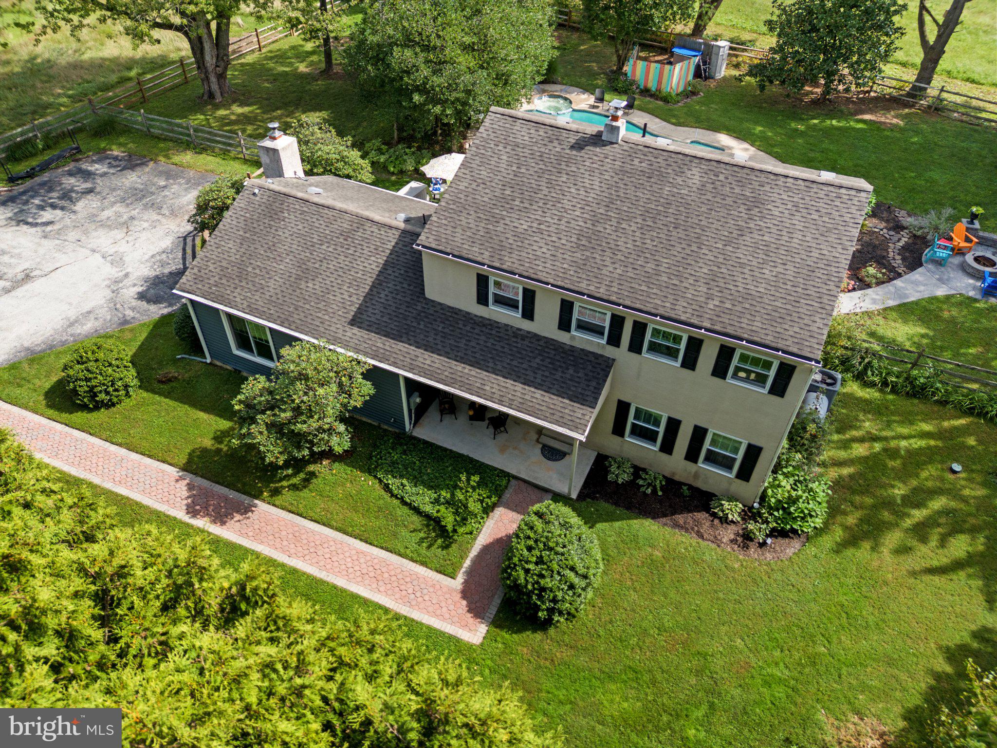 3 CAMPBELL PLACE