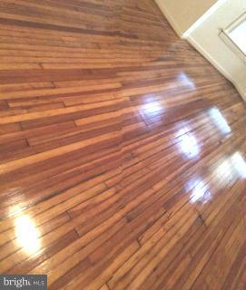 AUCHENTOROLY TERRACE - Residential Lease