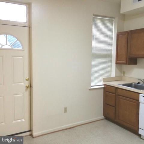 AUCHENTOROLY TERRACE - Residential Lease