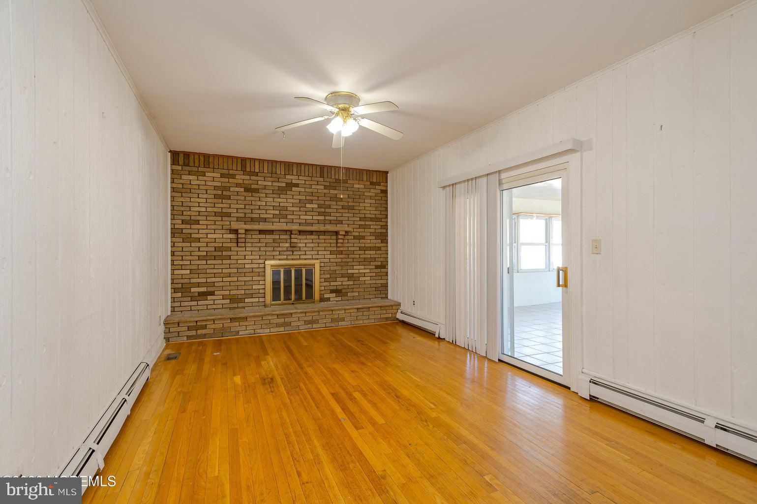 878 GREEN VALLEY ROAD