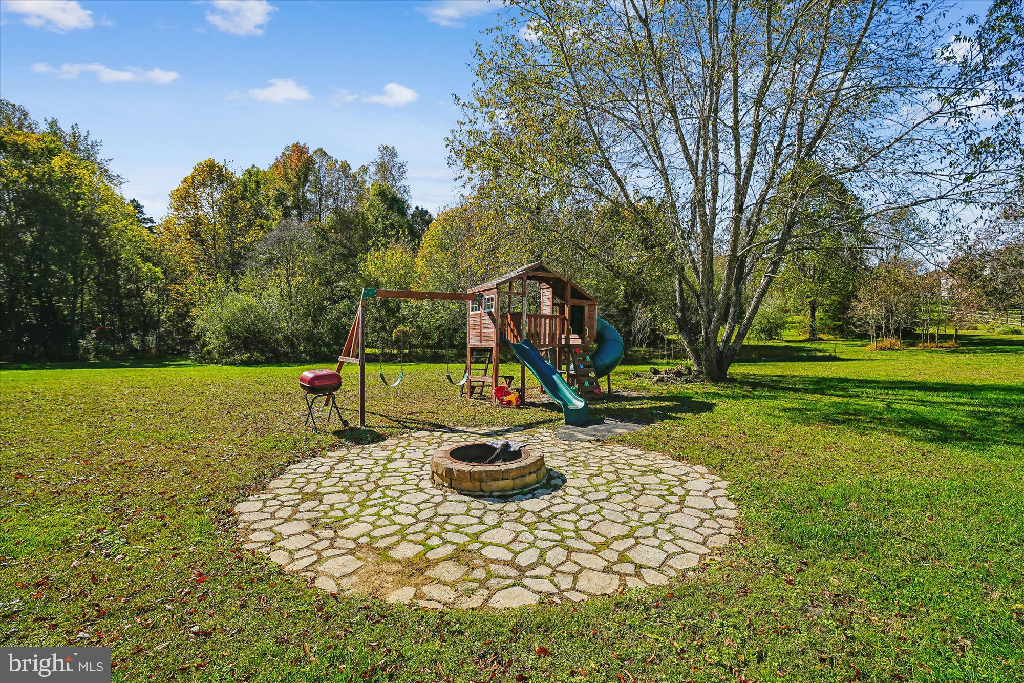 CHRISTY FARM - Residential Lease