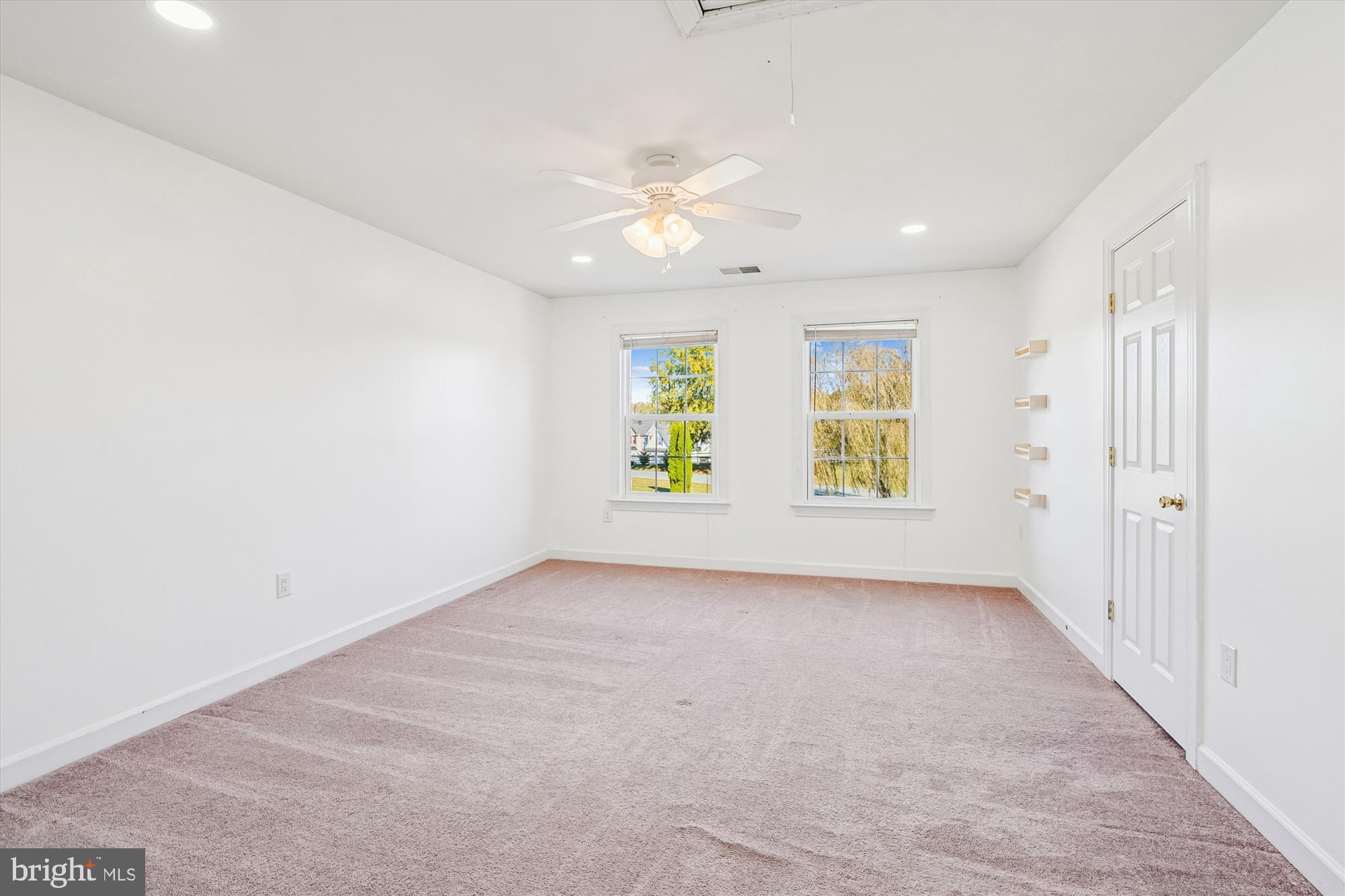 CHRISTY FARM - Residential Lease