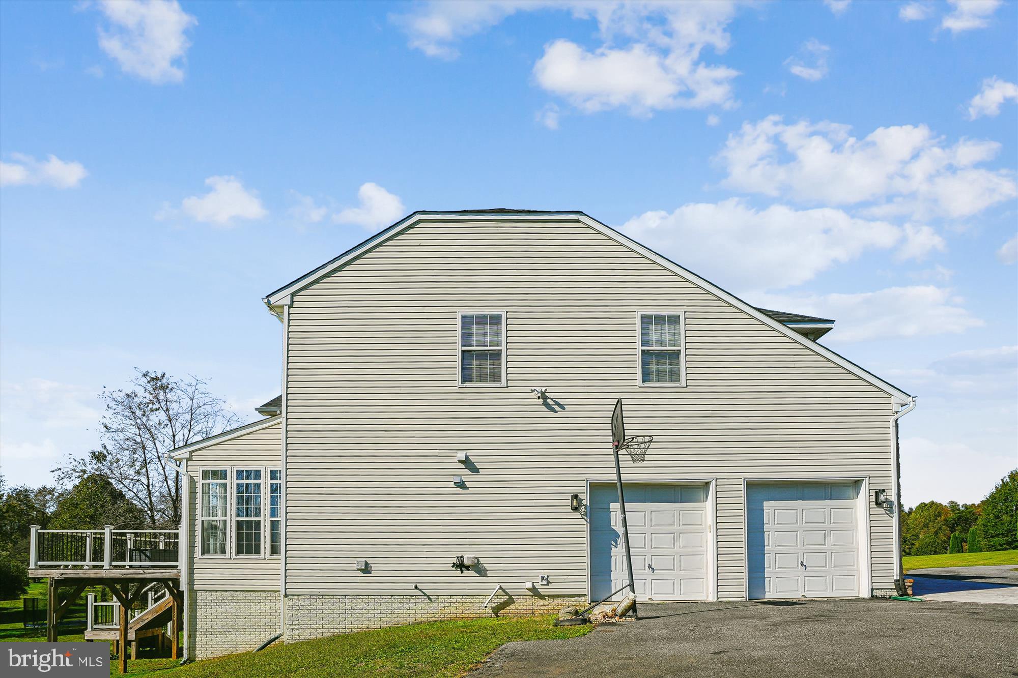 CHRISTY FARM - Residential Lease