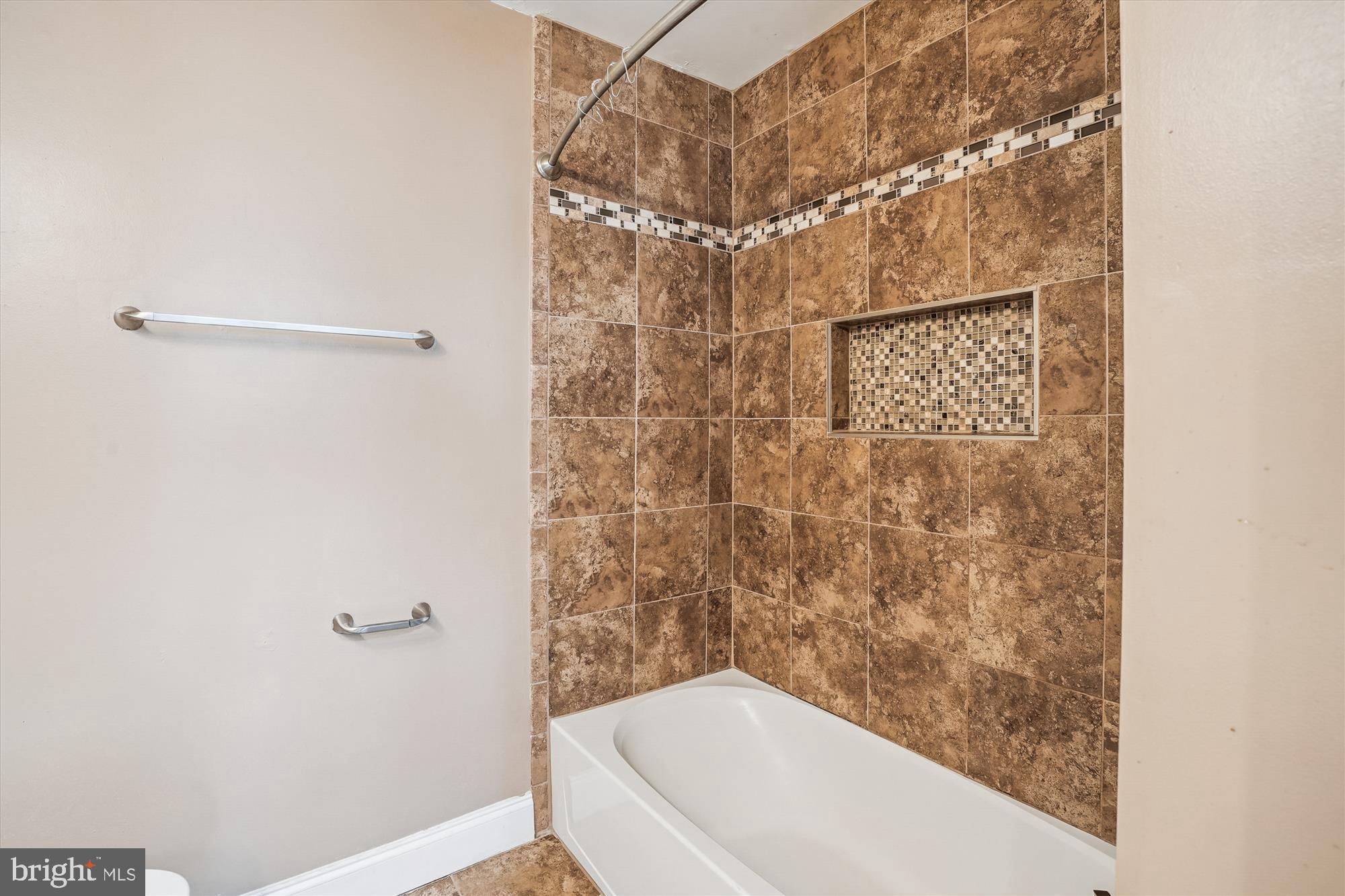 CHRISTY FARM - Residential Lease