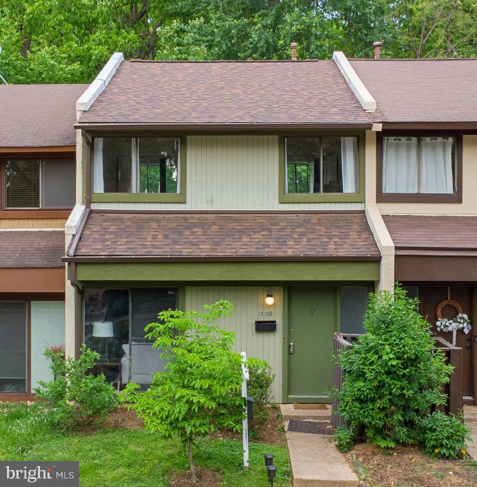 RESTON - Residential