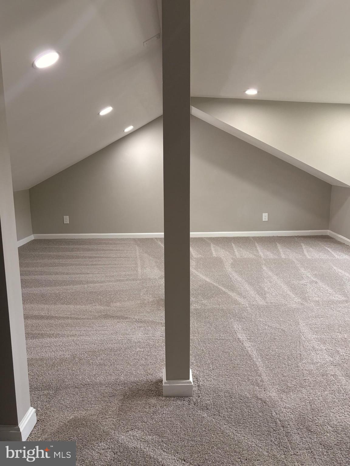 HENLEY'S PARK - Residential