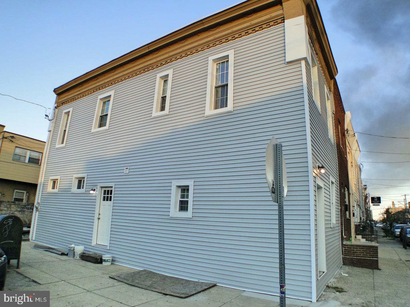 POINT BREEZE - Residential