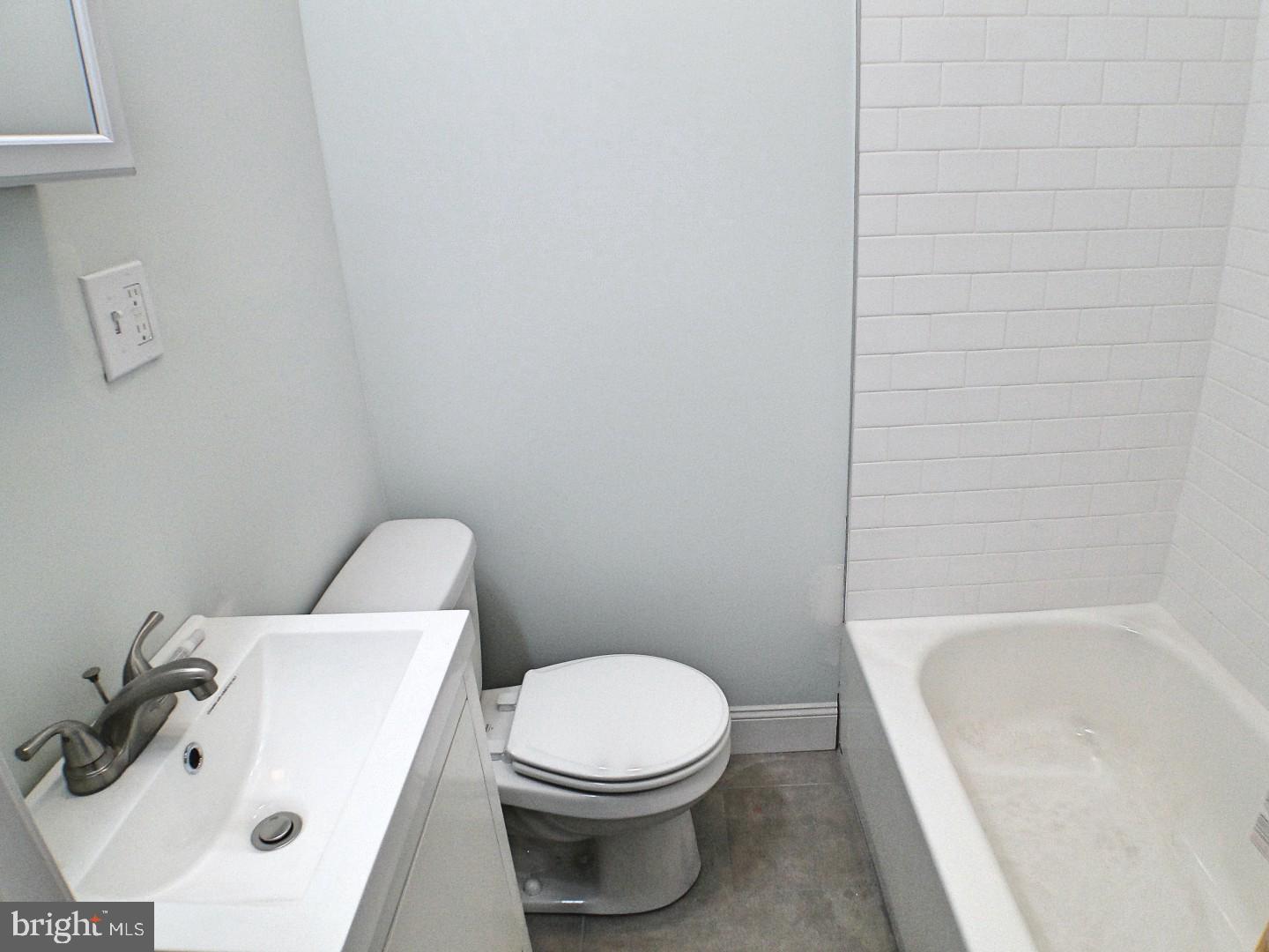 POINT BREEZE - Residential