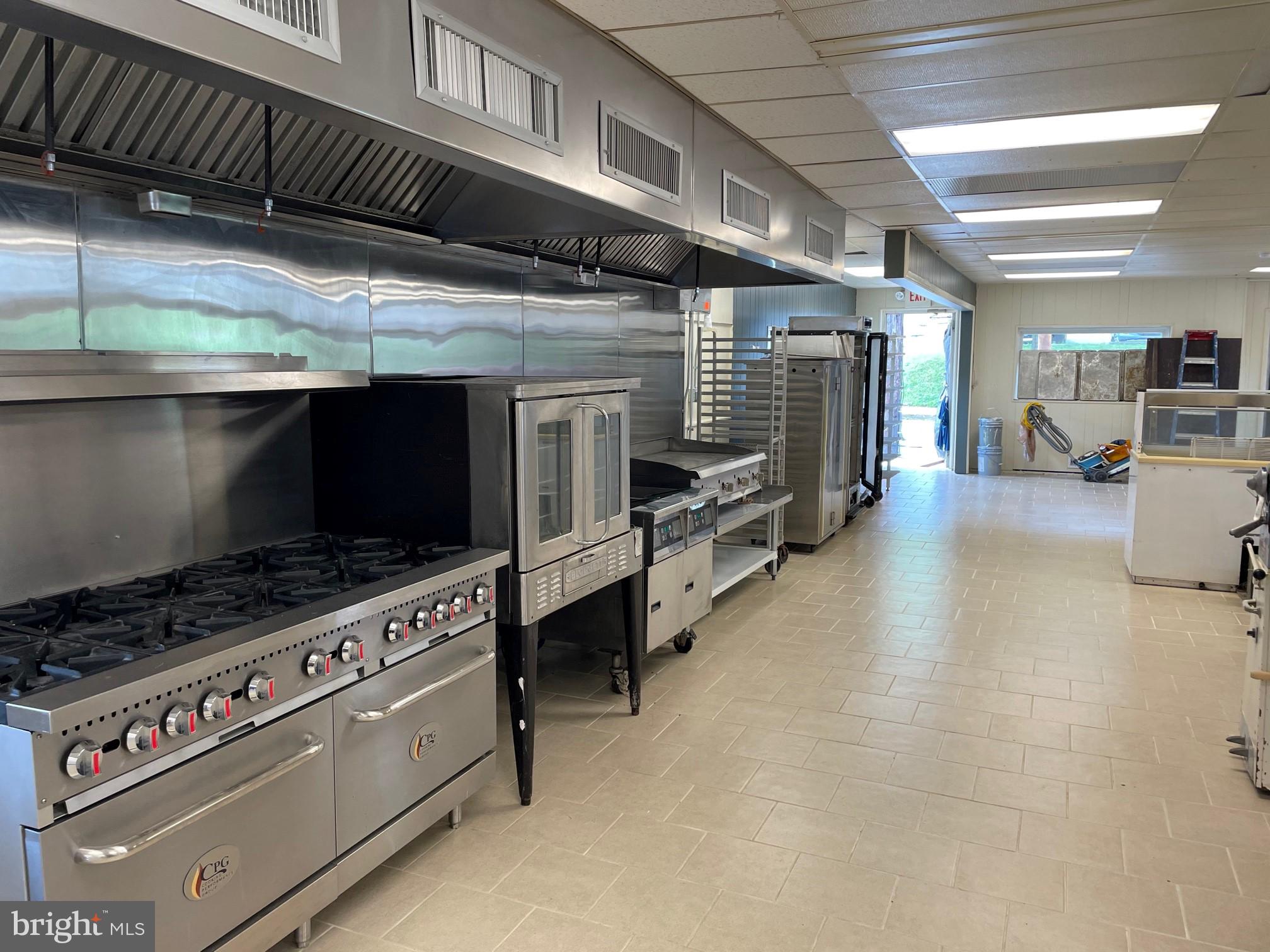 1651 FAIRVIEW STREET