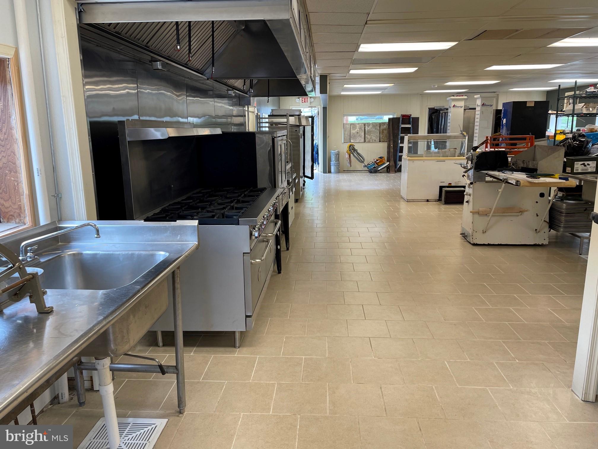 1651 FAIRVIEW STREET